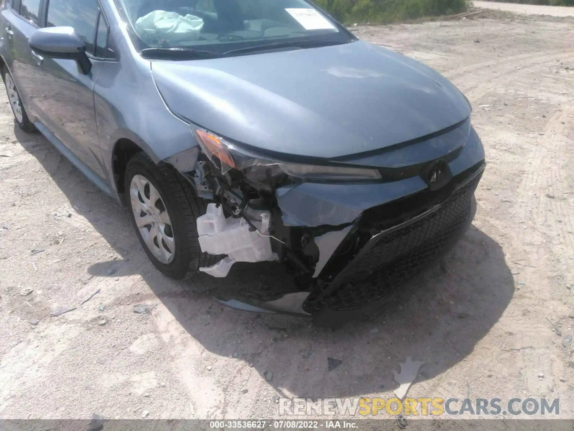 6 Photograph of a damaged car 5YFEPMAE3NP303967 TOYOTA COROLLA 2022