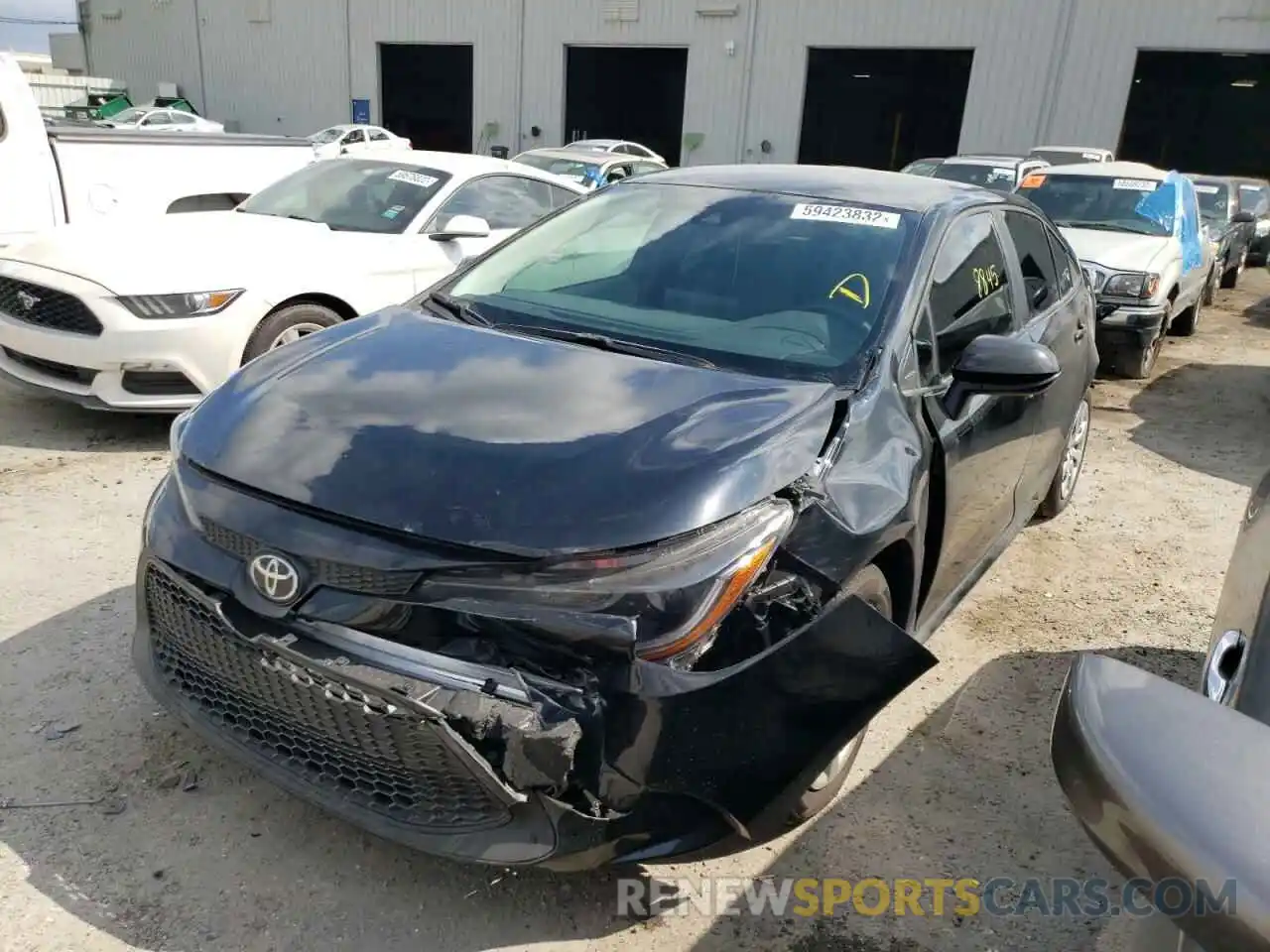 2 Photograph of a damaged car 5YFEPMAE3NP307386 TOYOTA COROLLA 2022