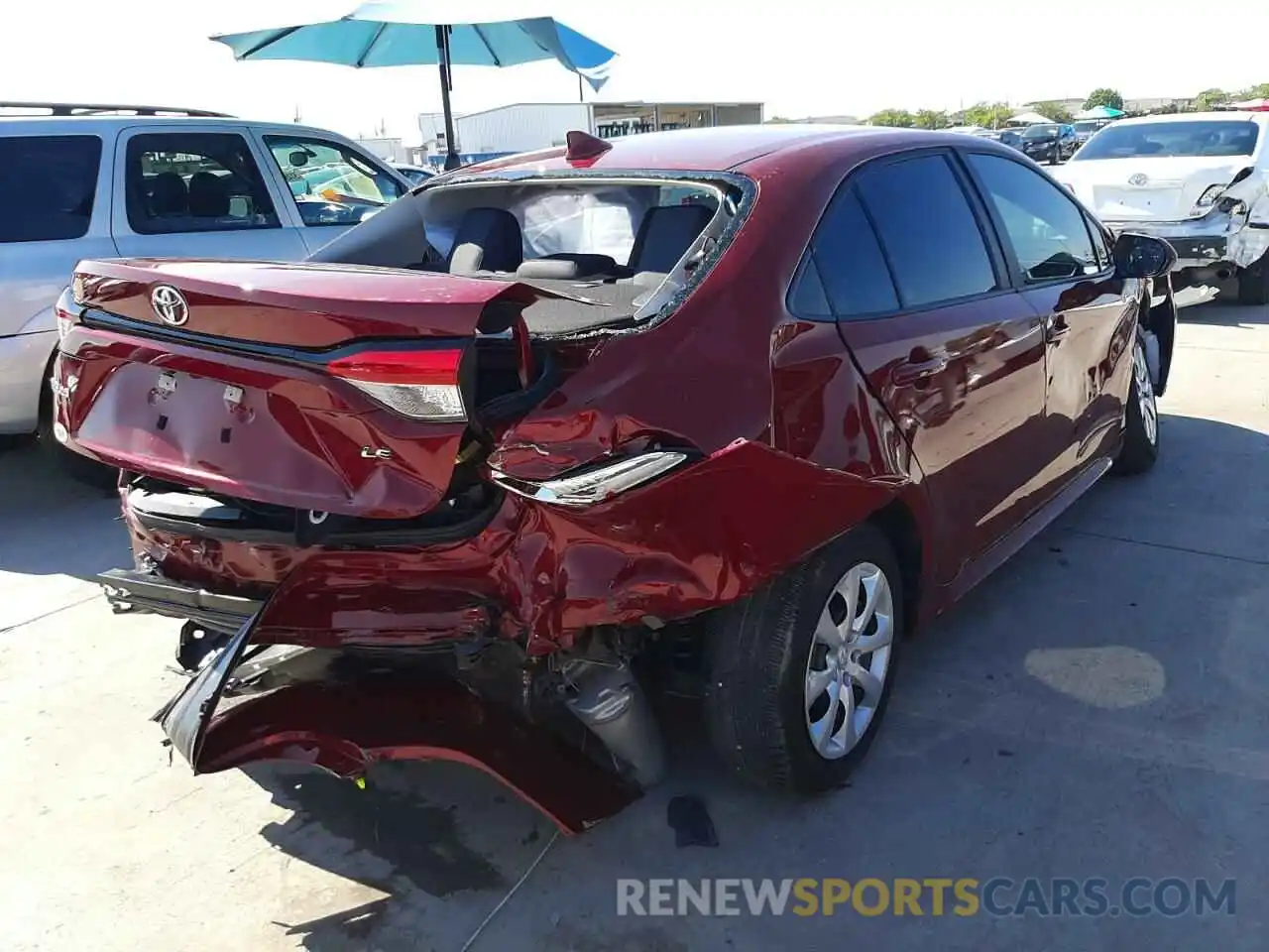 4 Photograph of a damaged car 5YFEPMAE3NP324057 TOYOTA COROLLA 2022