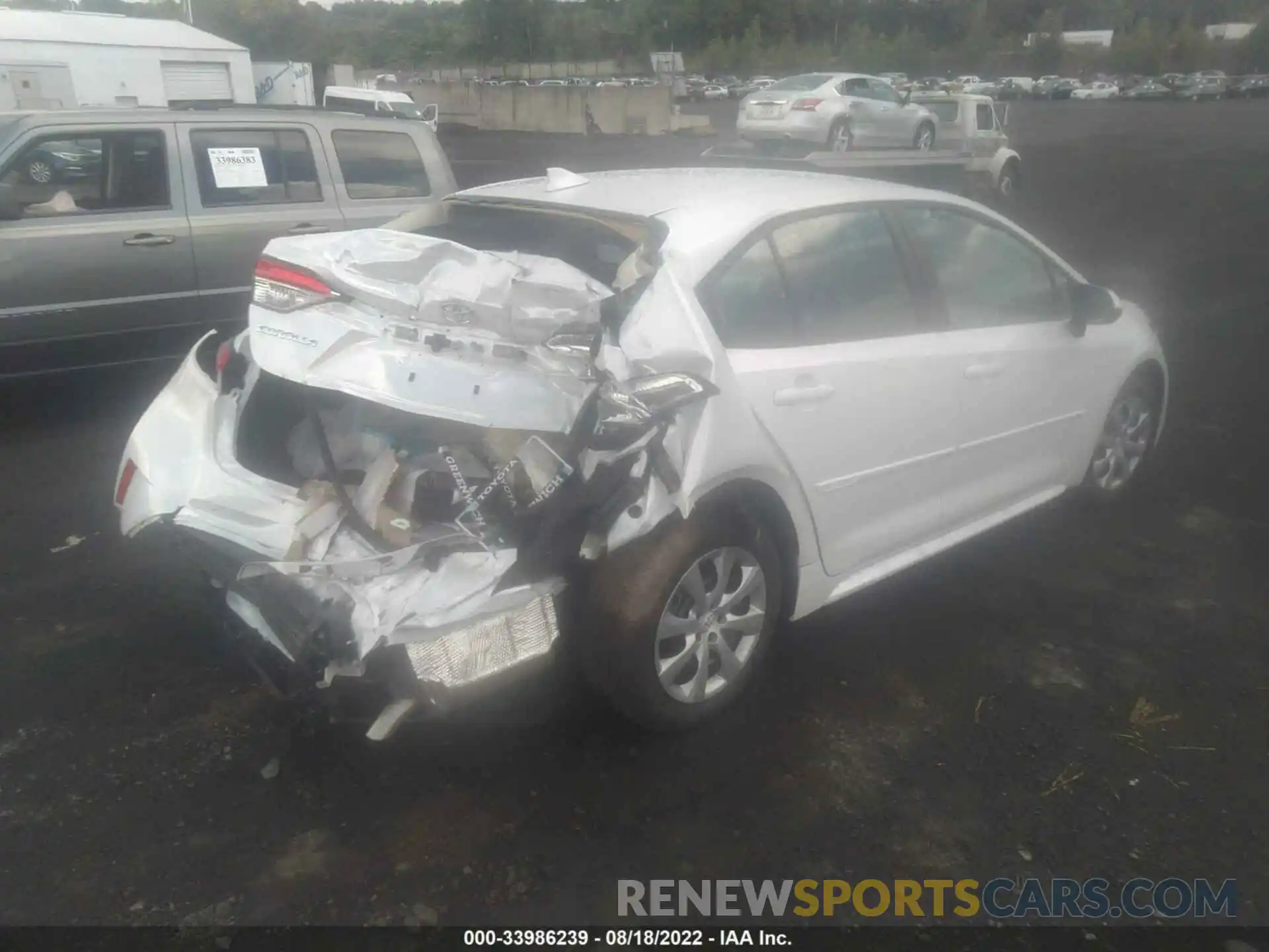 4 Photograph of a damaged car 5YFEPMAE3NP327105 TOYOTA COROLLA 2022