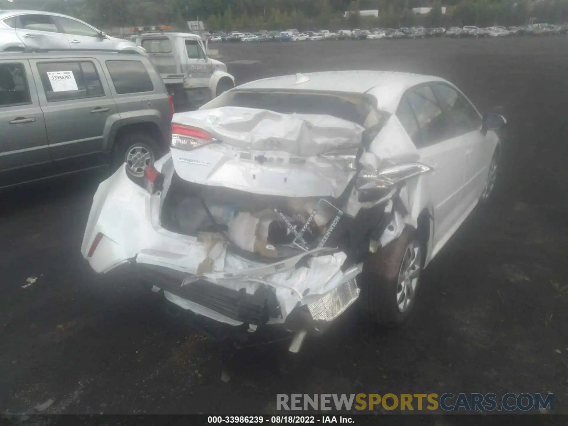 6 Photograph of a damaged car 5YFEPMAE3NP327105 TOYOTA COROLLA 2022