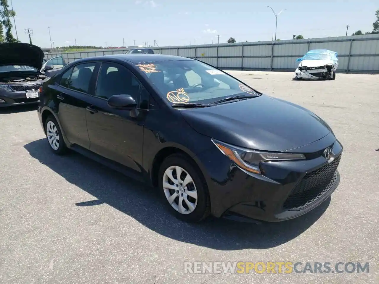 1 Photograph of a damaged car 5YFEPMAE3NP334717 TOYOTA COROLLA 2022