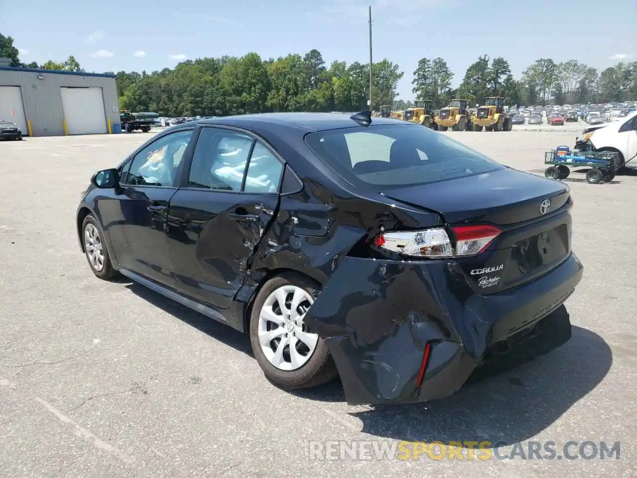 3 Photograph of a damaged car 5YFEPMAE3NP334717 TOYOTA COROLLA 2022