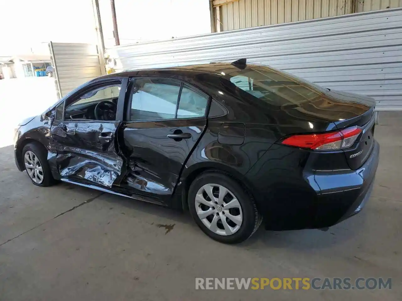 2 Photograph of a damaged car 5YFEPMAE3NP341814 TOYOTA COROLLA 2022