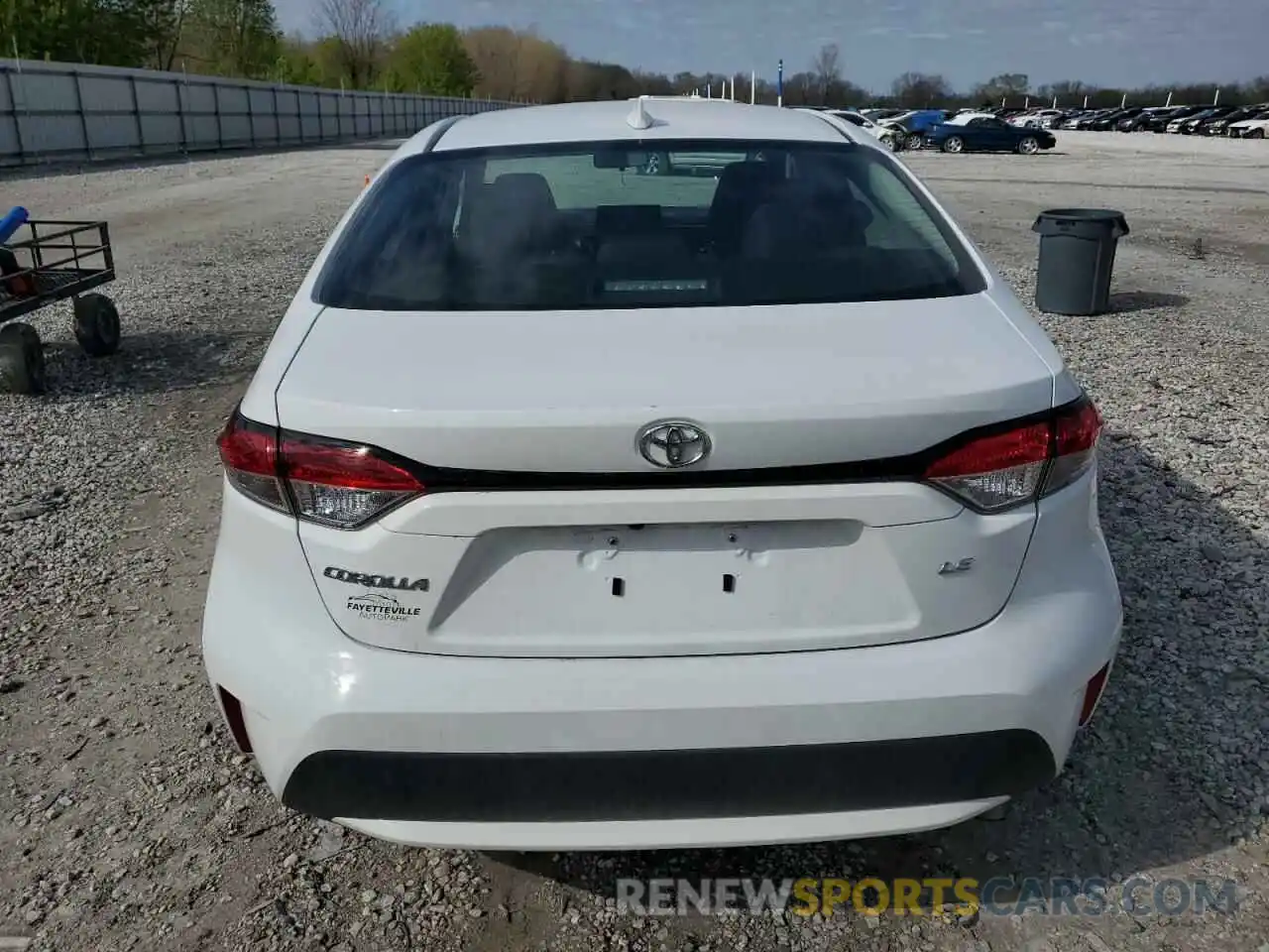 6 Photograph of a damaged car 5YFEPMAE3NP387031 TOYOTA COROLLA 2022