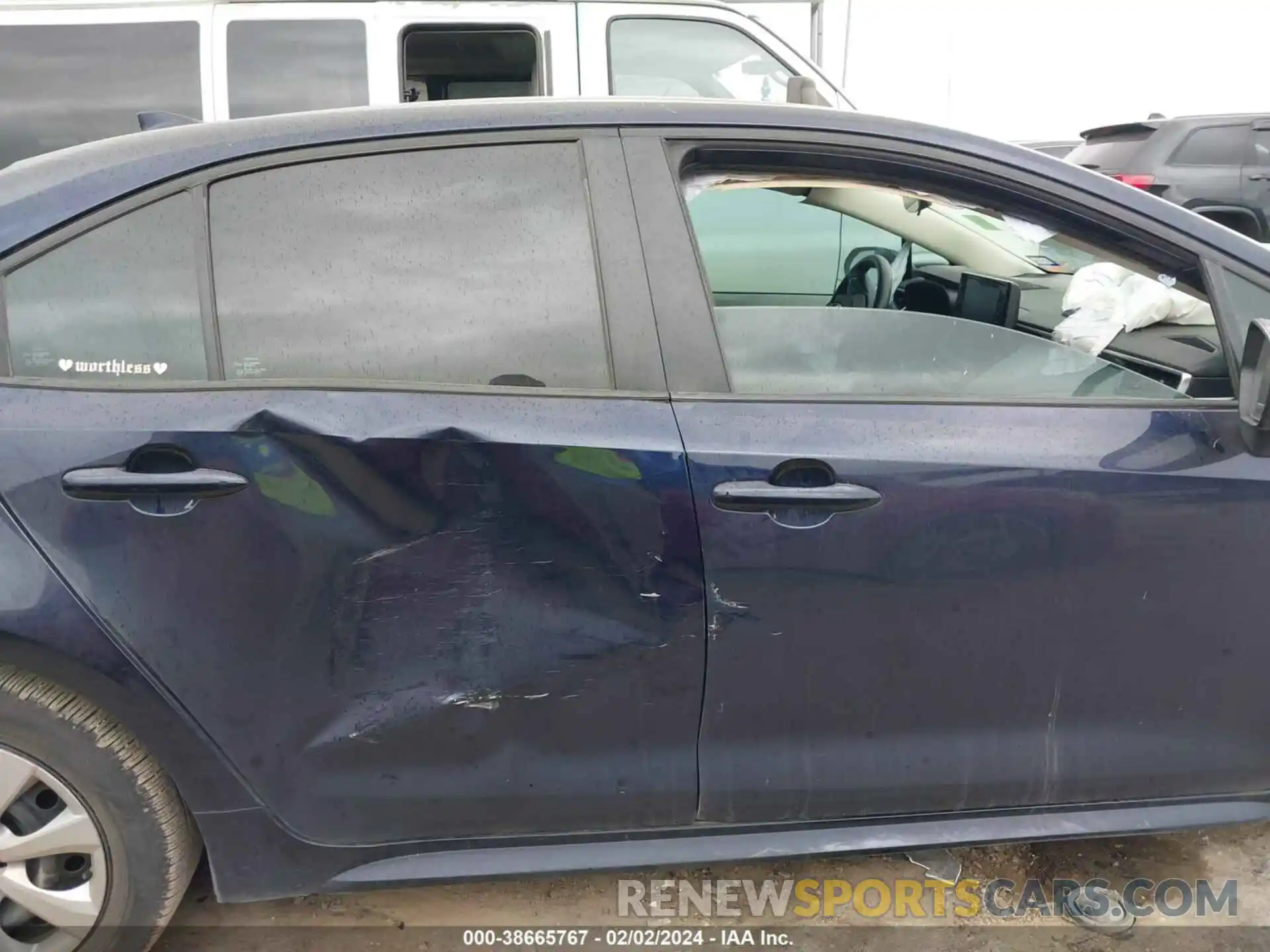 13 Photograph of a damaged car 5YFEPMAE3NP389507 TOYOTA COROLLA 2022