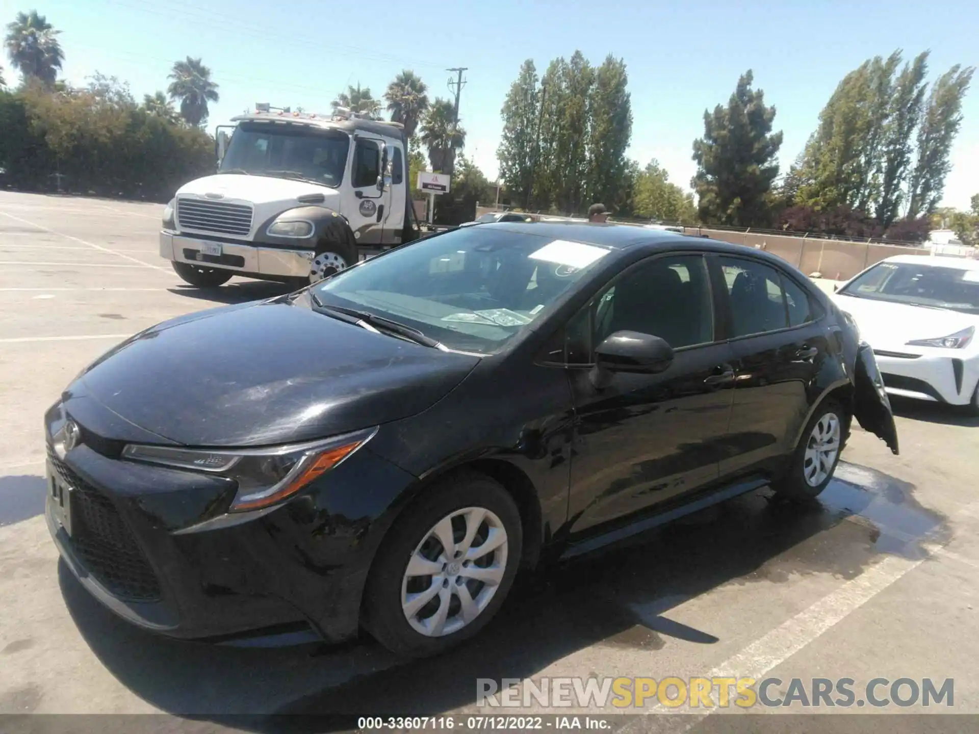 2 Photograph of a damaged car 5YFEPMAE4NP275192 TOYOTA COROLLA 2022