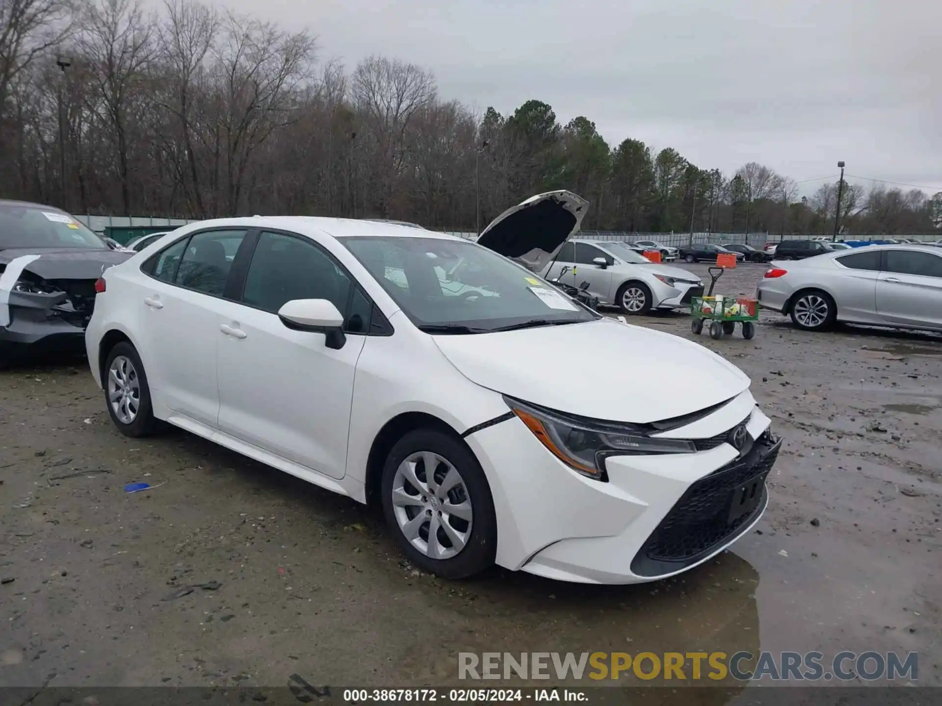 1 Photograph of a damaged car 5YFEPMAE4NP276035 TOYOTA COROLLA 2022