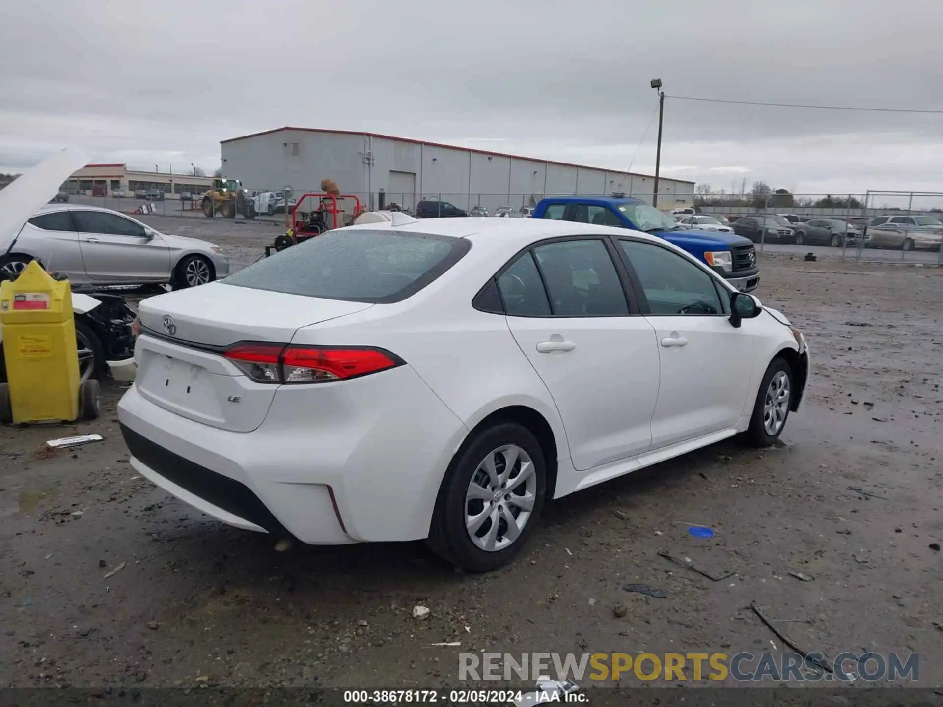 4 Photograph of a damaged car 5YFEPMAE4NP276035 TOYOTA COROLLA 2022