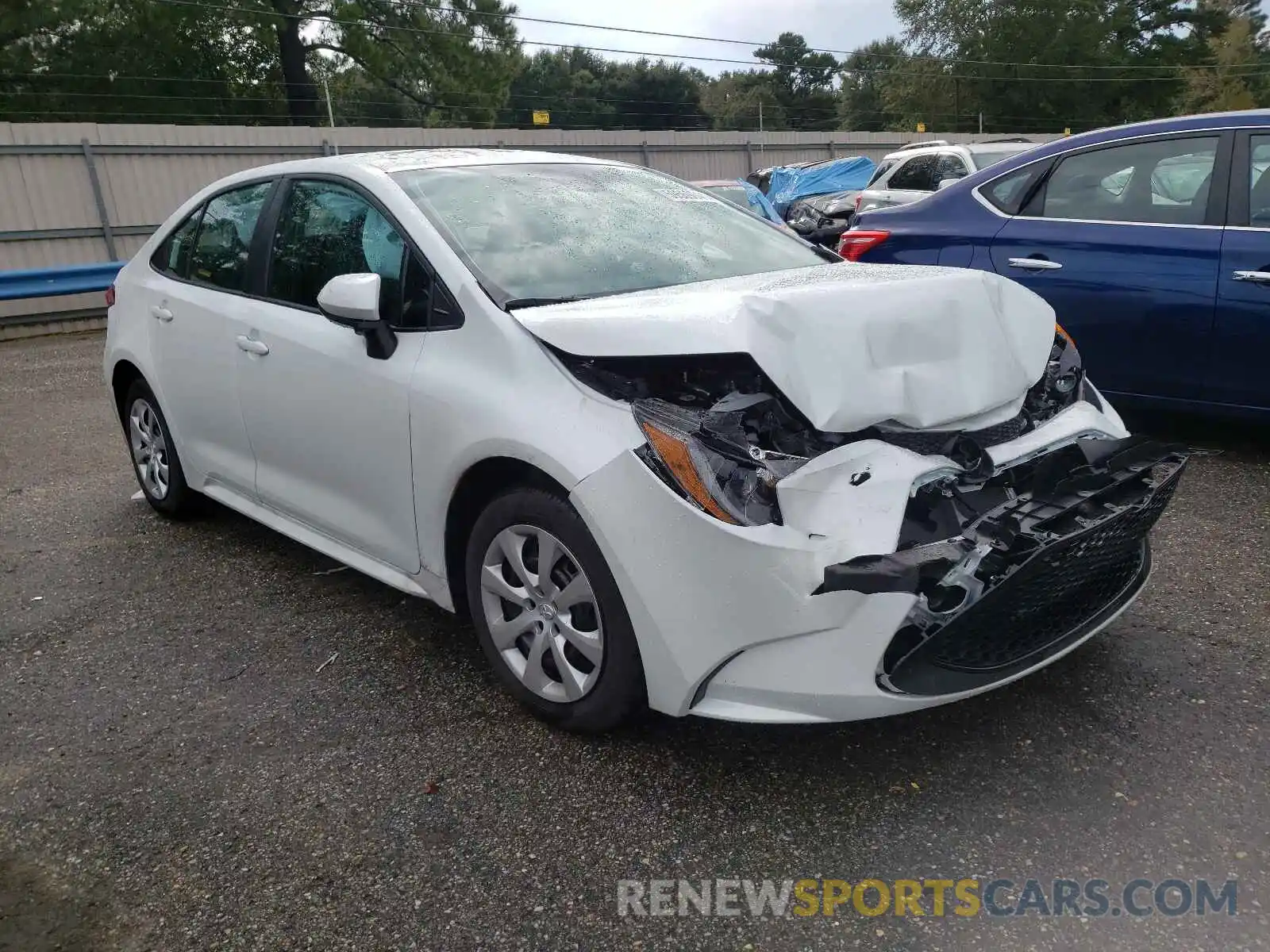 1 Photograph of a damaged car 5YFEPMAE4NP278612 TOYOTA COROLLA 2022