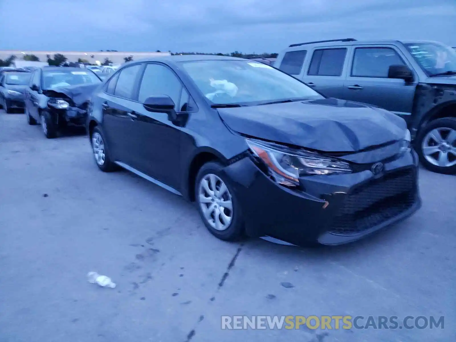 1 Photograph of a damaged car 5YFEPMAE4NP279730 TOYOTA COROLLA 2022