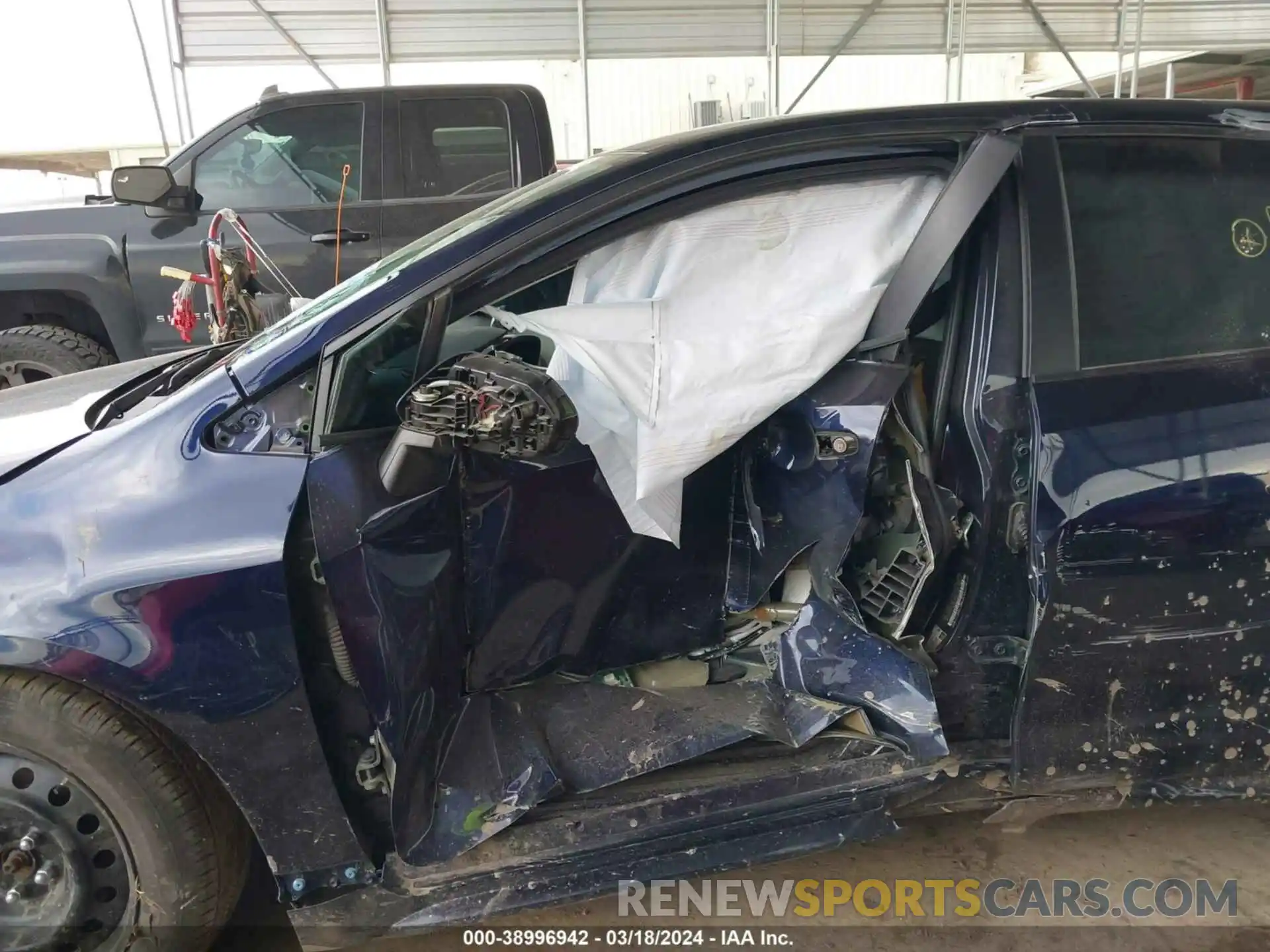 6 Photograph of a damaged car 5YFEPMAE4NP281395 TOYOTA COROLLA 2022