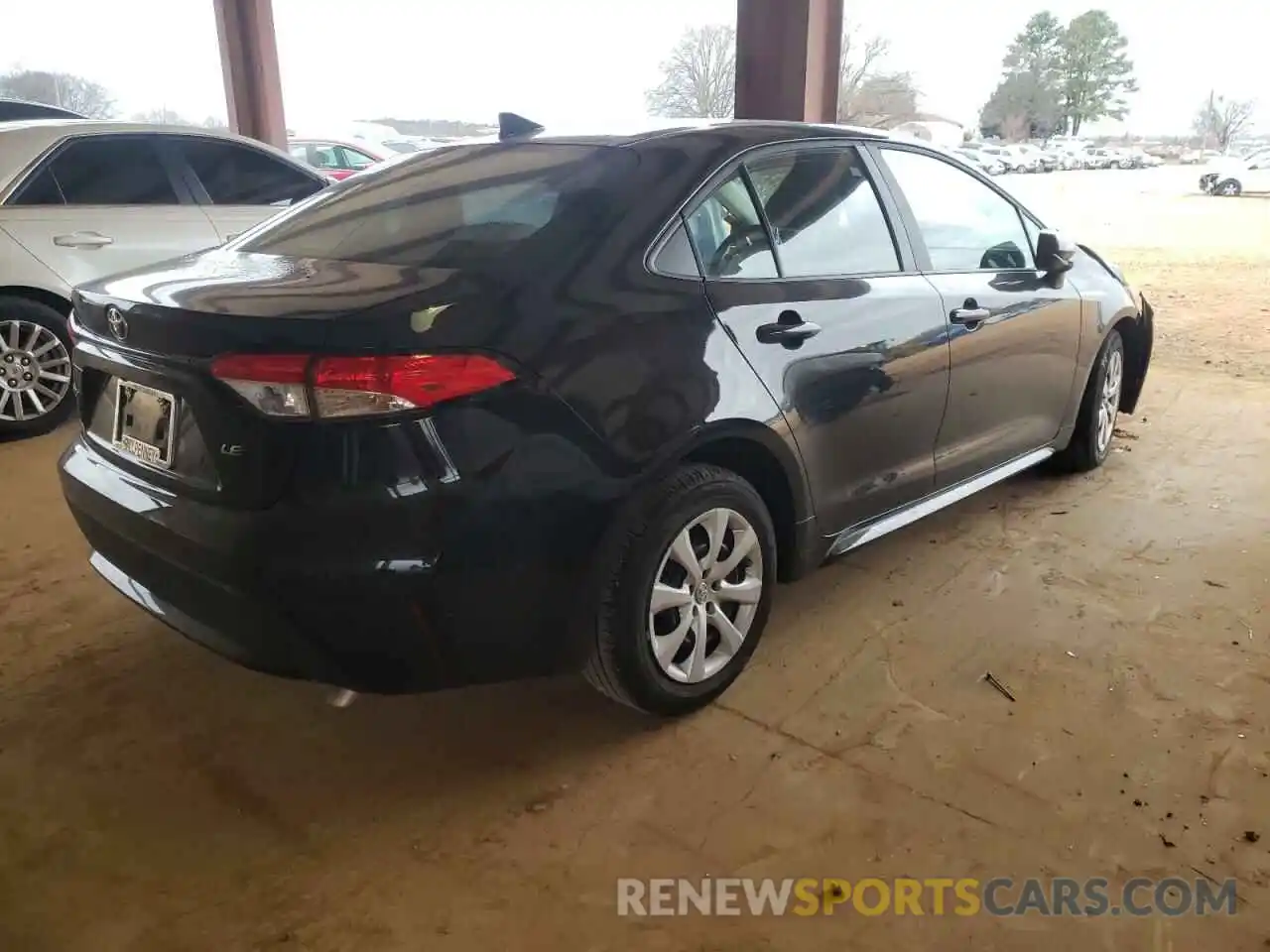 4 Photograph of a damaged car 5YFEPMAE4NP282921 TOYOTA COROLLA 2022