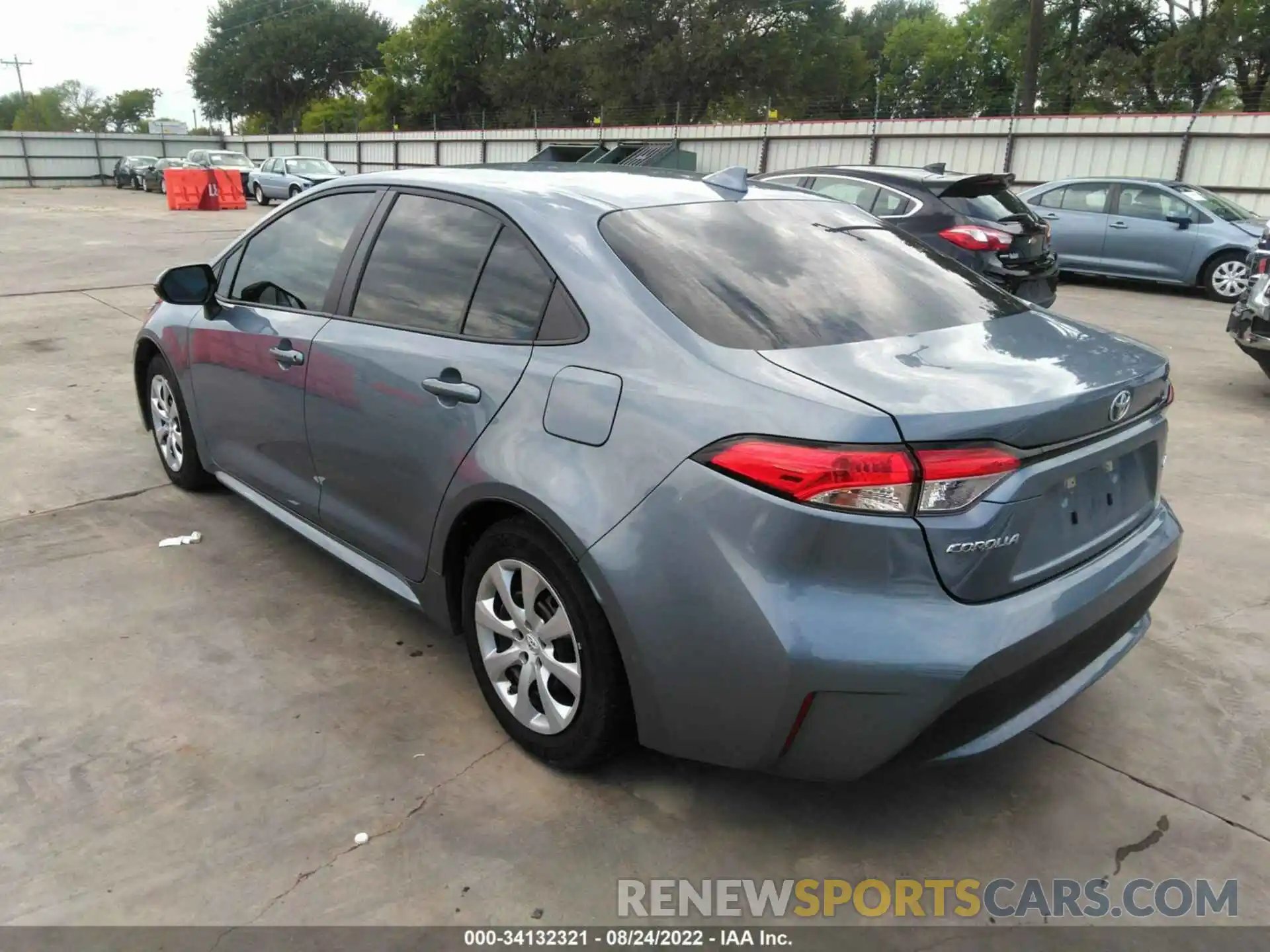 3 Photograph of a damaged car 5YFEPMAE4NP284152 TOYOTA COROLLA 2022