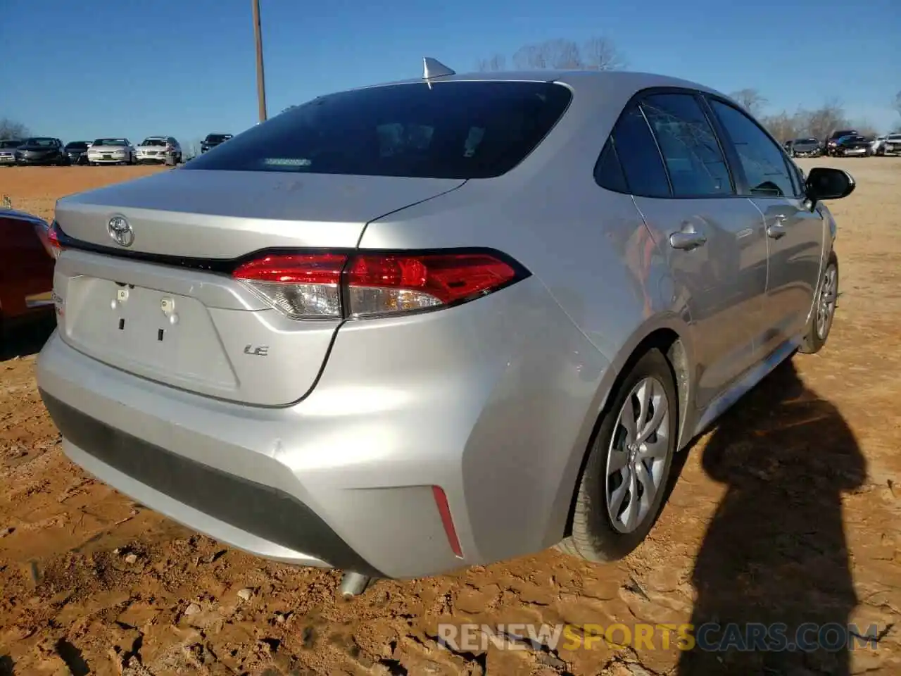 4 Photograph of a damaged car 5YFEPMAE4NP285124 TOYOTA COROLLA 2022