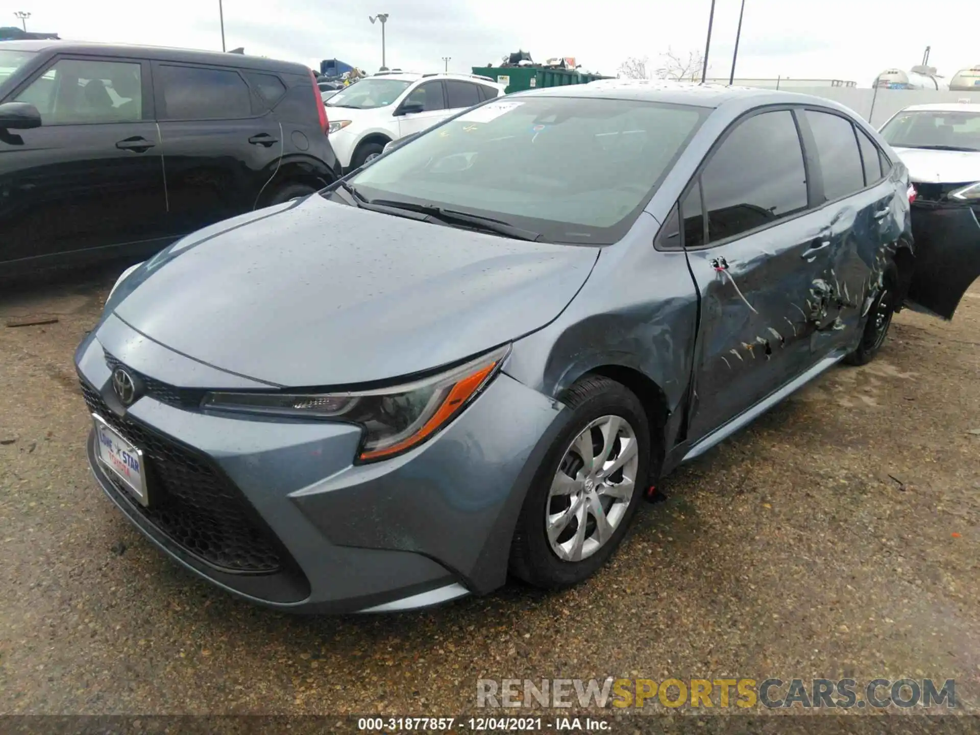 2 Photograph of a damaged car 5YFEPMAE4NP287360 TOYOTA COROLLA 2022