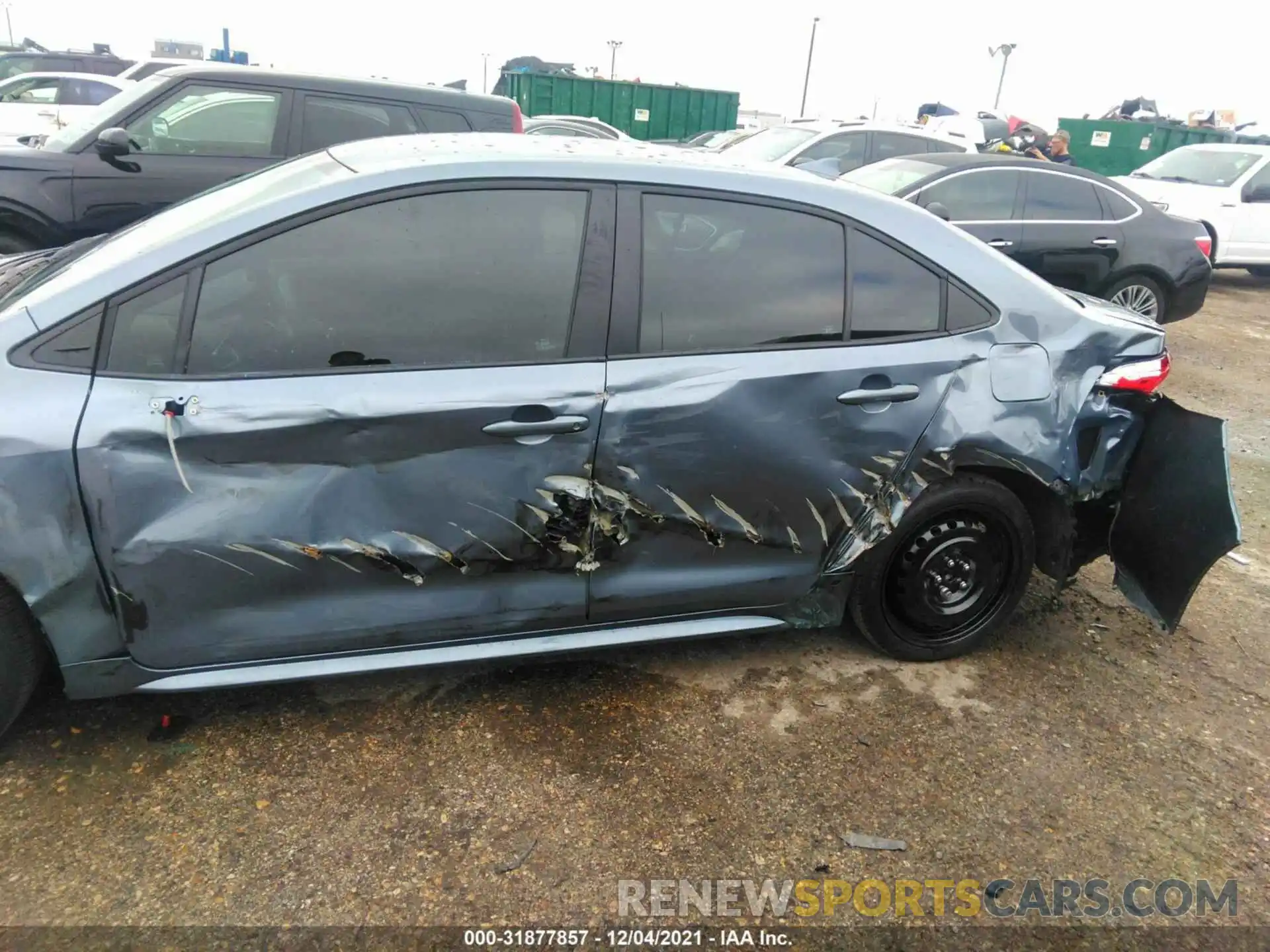 6 Photograph of a damaged car 5YFEPMAE4NP287360 TOYOTA COROLLA 2022