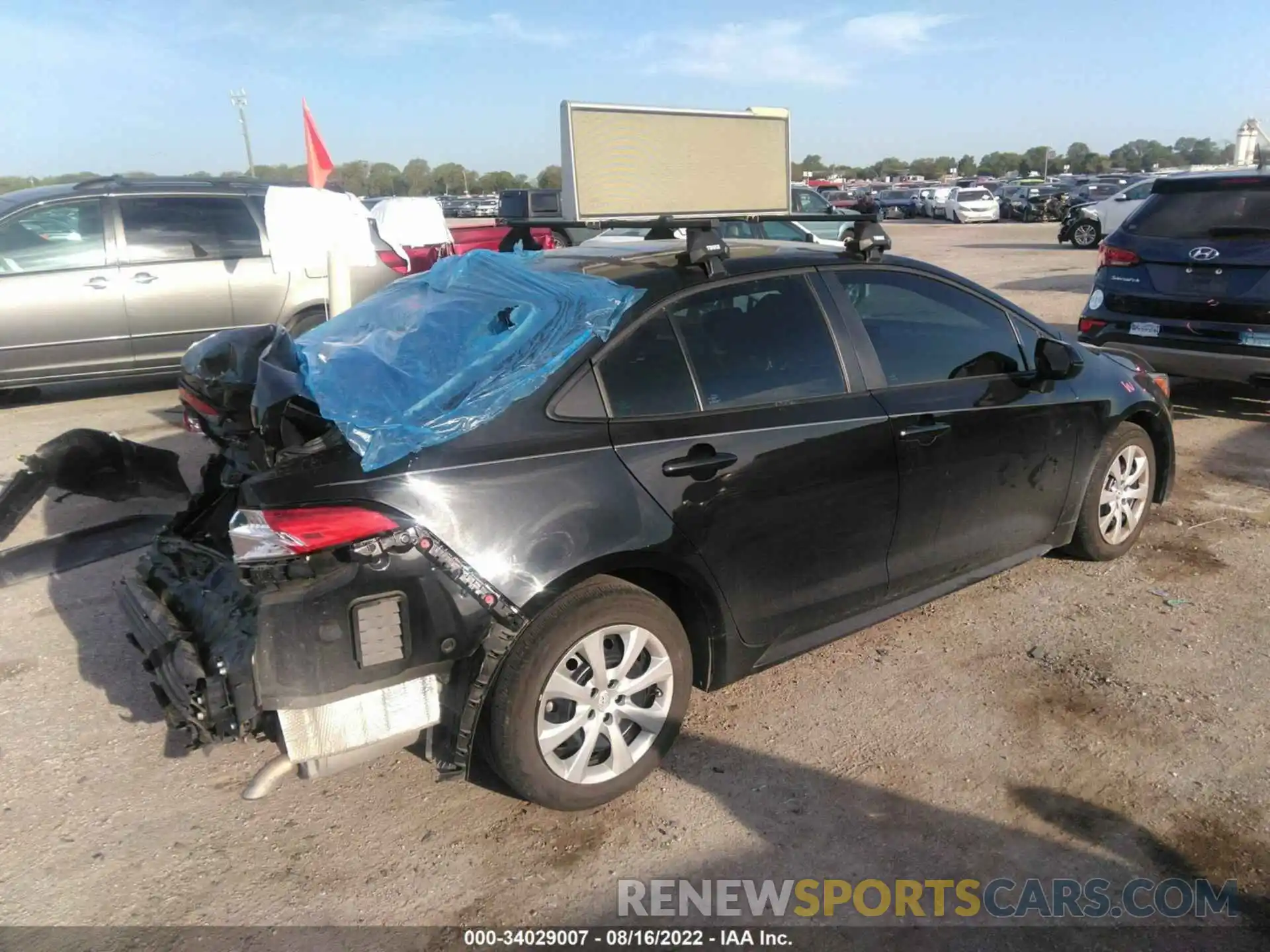 4 Photograph of a damaged car 5YFEPMAE4NP294891 TOYOTA COROLLA 2022