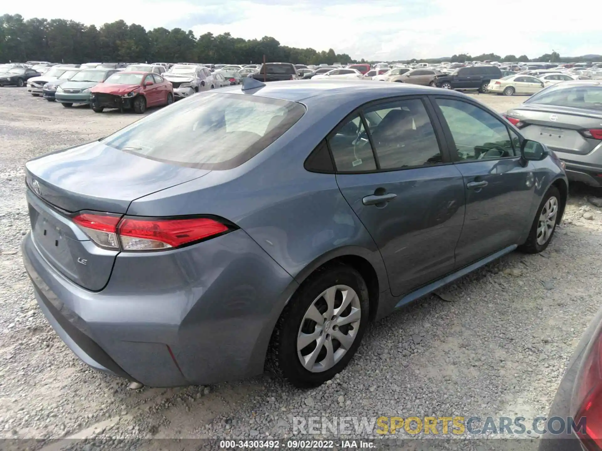 4 Photograph of a damaged car 5YFEPMAE4NP295152 TOYOTA COROLLA 2022