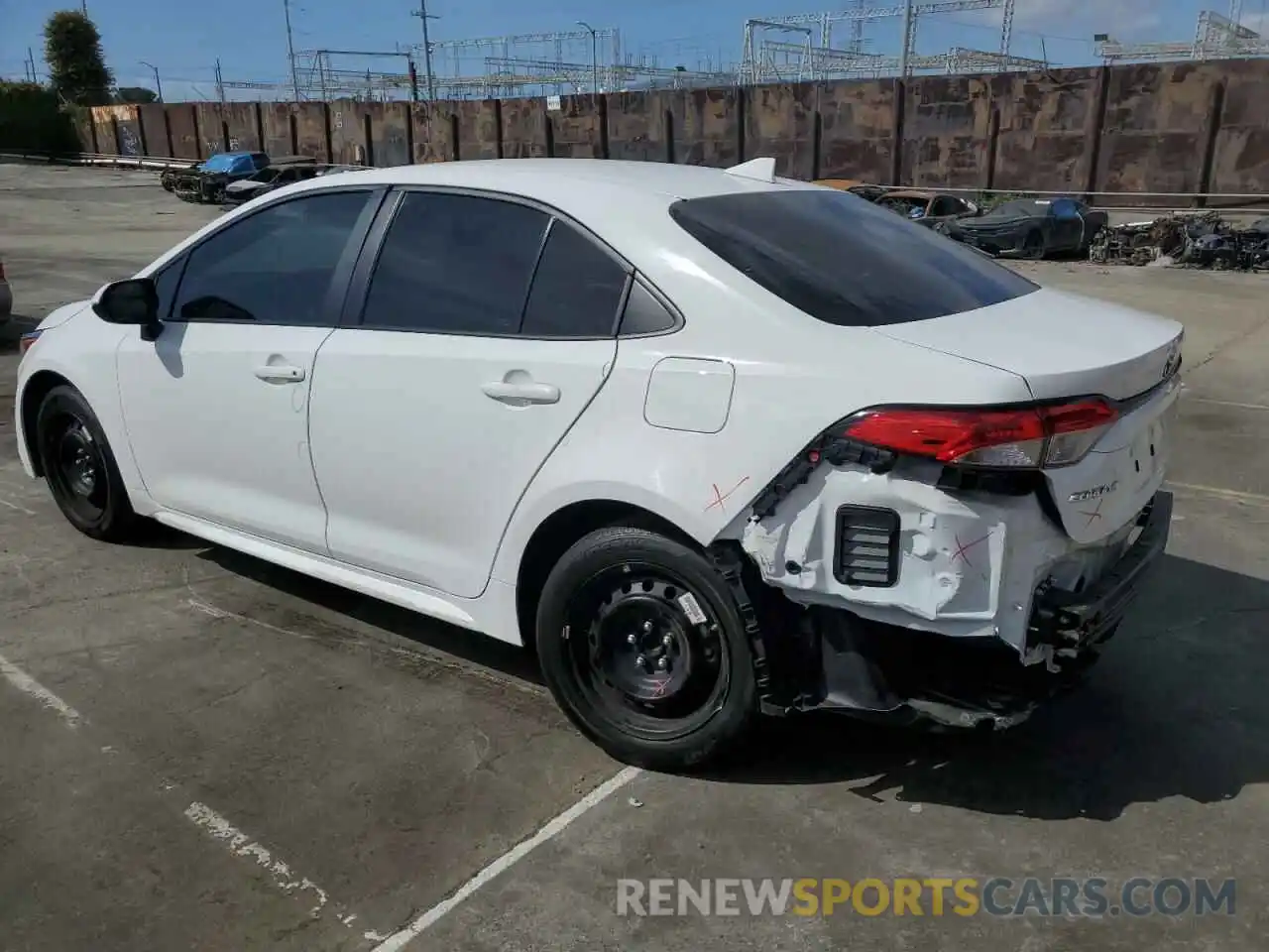 2 Photograph of a damaged car 5YFEPMAE4NP302388 TOYOTA COROLLA 2022