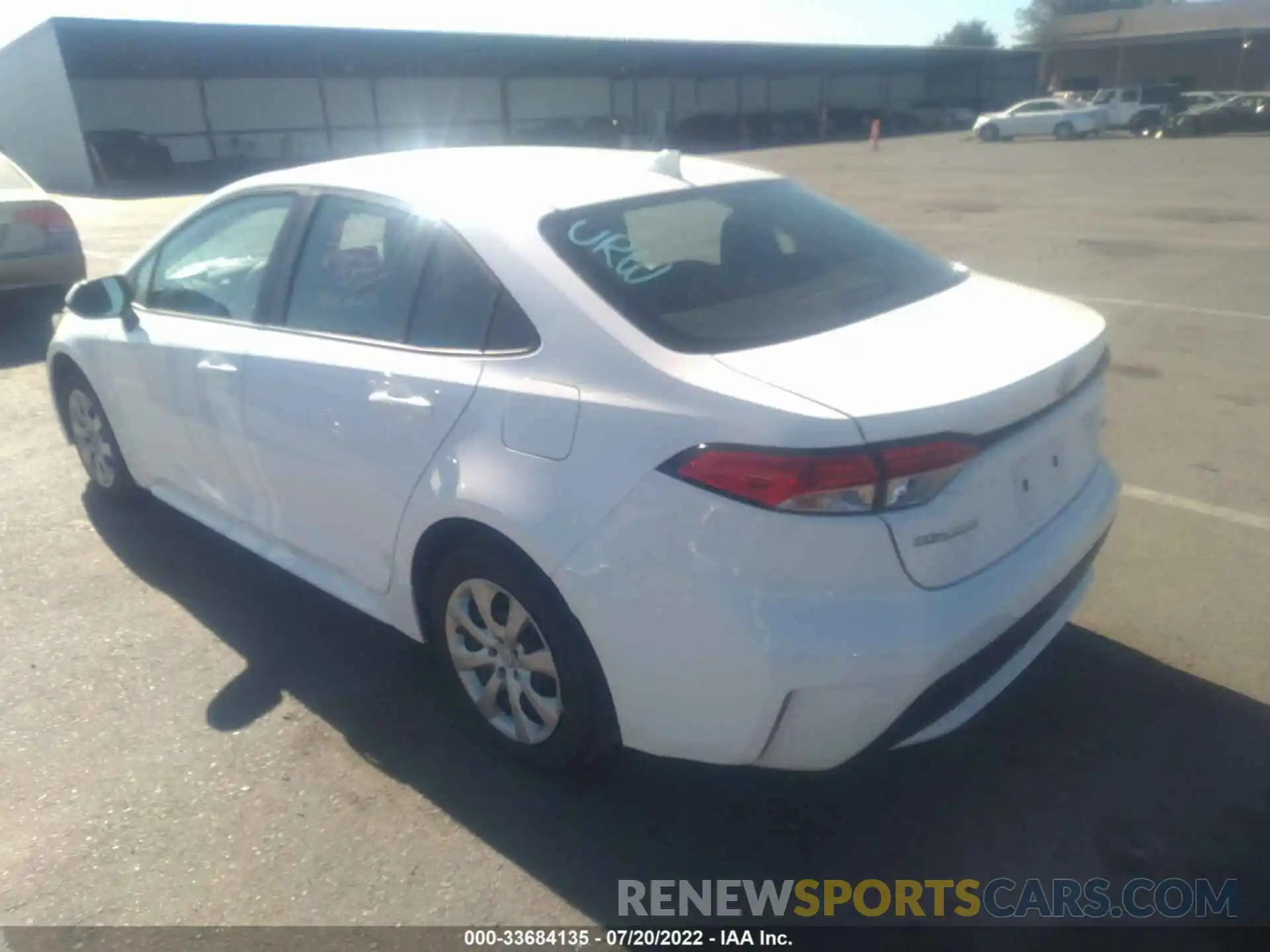 3 Photograph of a damaged car 5YFEPMAE4NP303122 TOYOTA COROLLA 2022