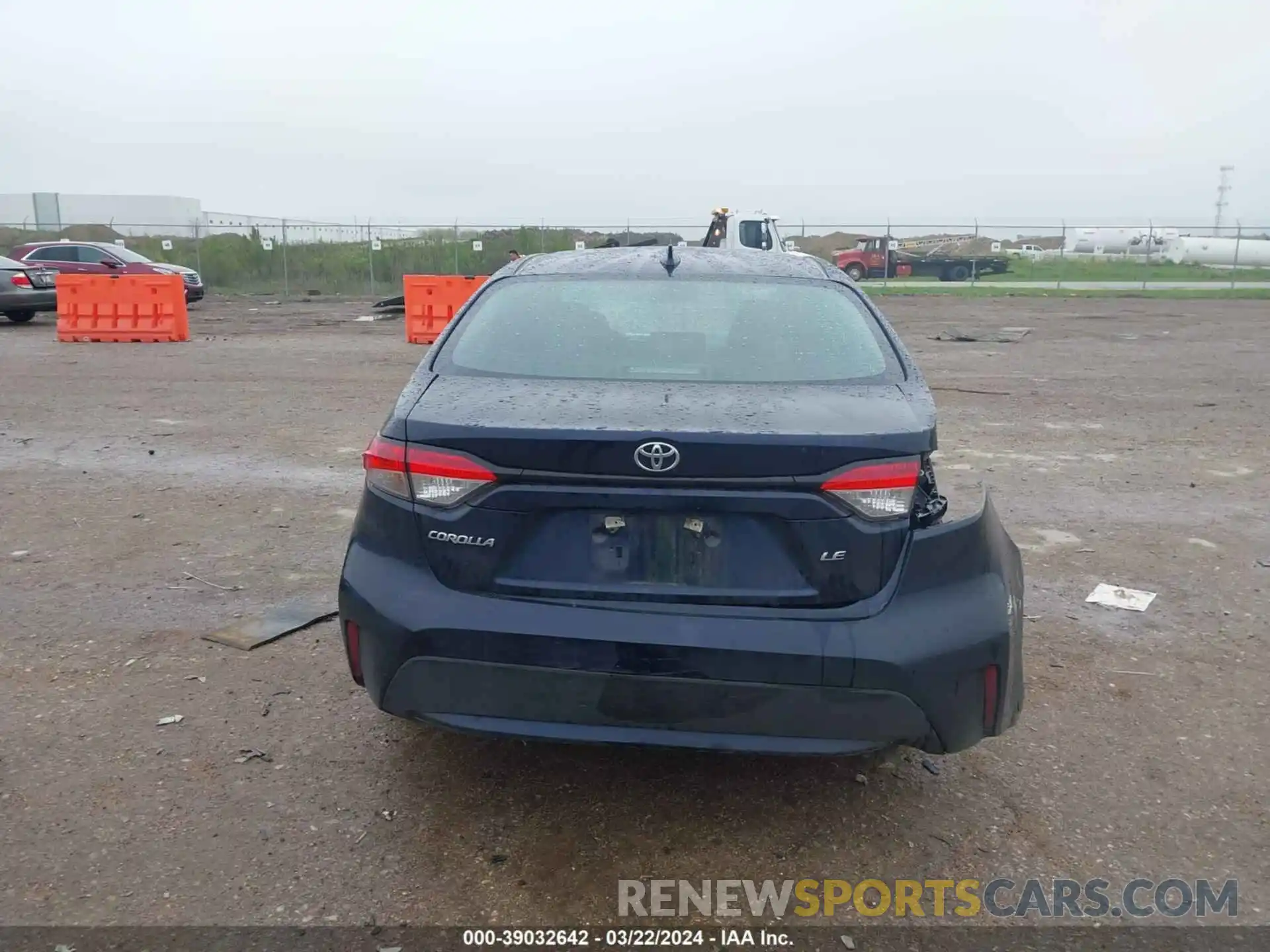 15 Photograph of a damaged car 5YFEPMAE4NP319482 TOYOTA COROLLA 2022