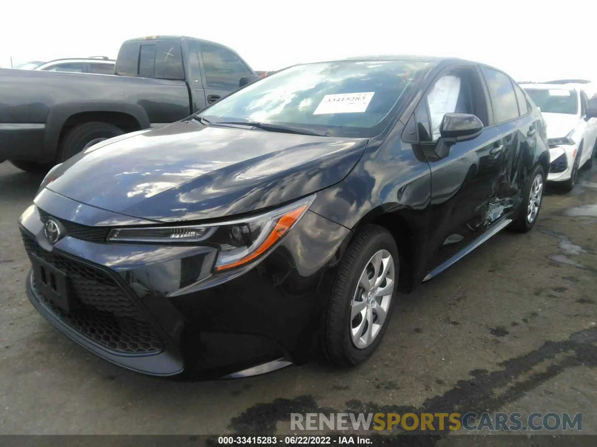 2 Photograph of a damaged car 5YFEPMAE4NP321460 TOYOTA COROLLA 2022