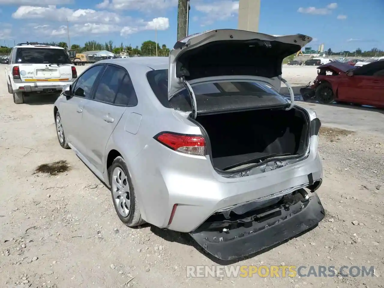 3 Photograph of a damaged car 5YFEPMAE4NP361814 TOYOTA COROLLA 2022