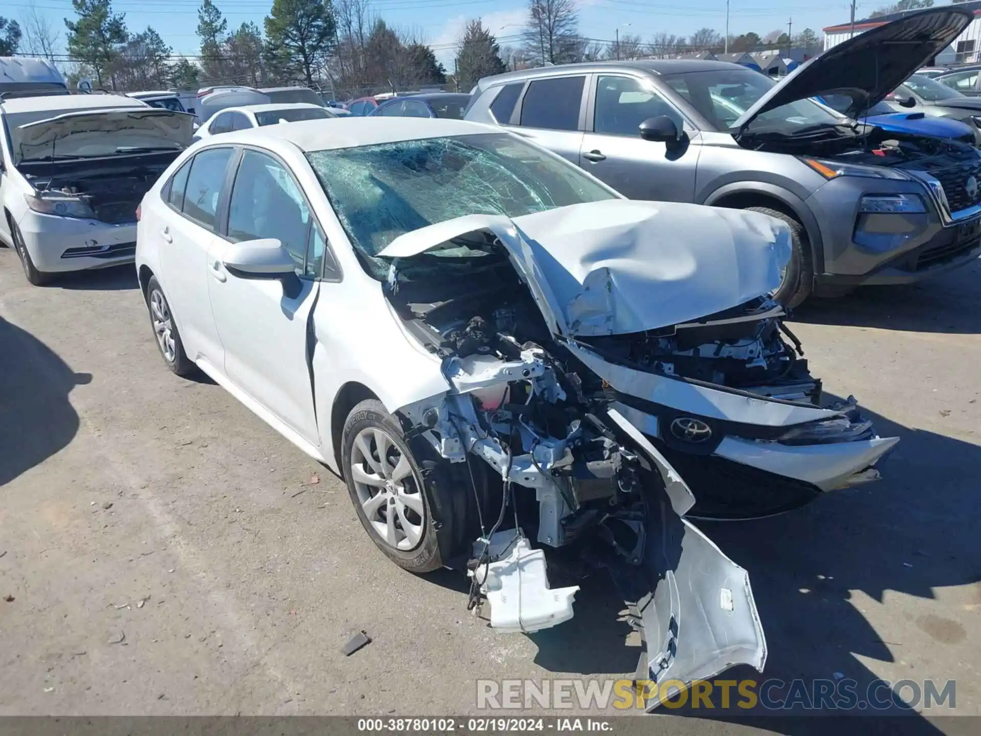 1 Photograph of a damaged car 5YFEPMAE4NP378564 TOYOTA COROLLA 2022