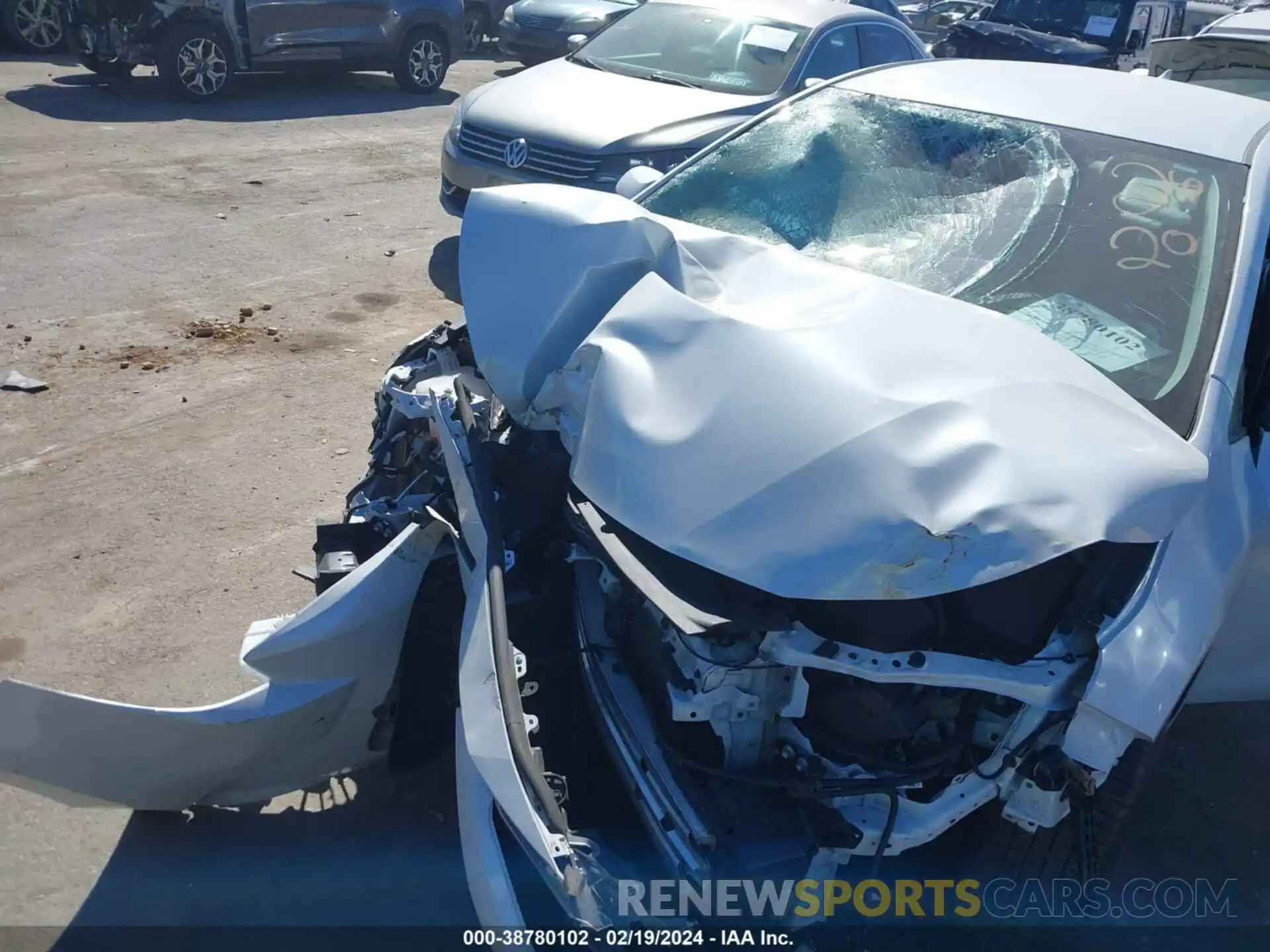 6 Photograph of a damaged car 5YFEPMAE4NP378564 TOYOTA COROLLA 2022