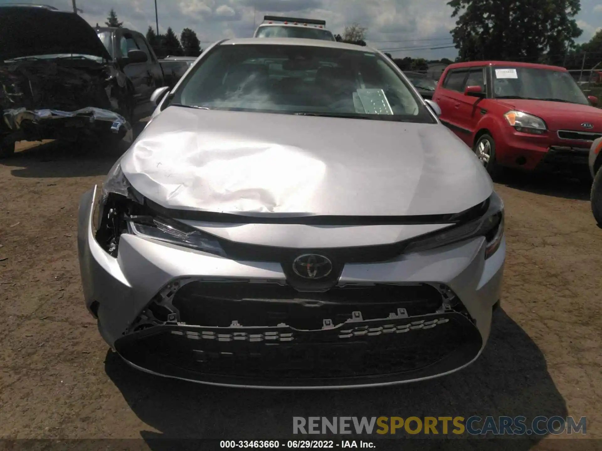 6 Photograph of a damaged car 5YFEPMAE5NP271751 TOYOTA COROLLA 2022