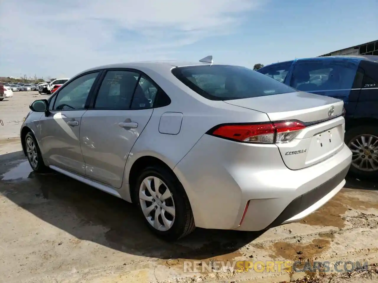 3 Photograph of a damaged car 5YFEPMAE5NP272544 TOYOTA COROLLA 2022