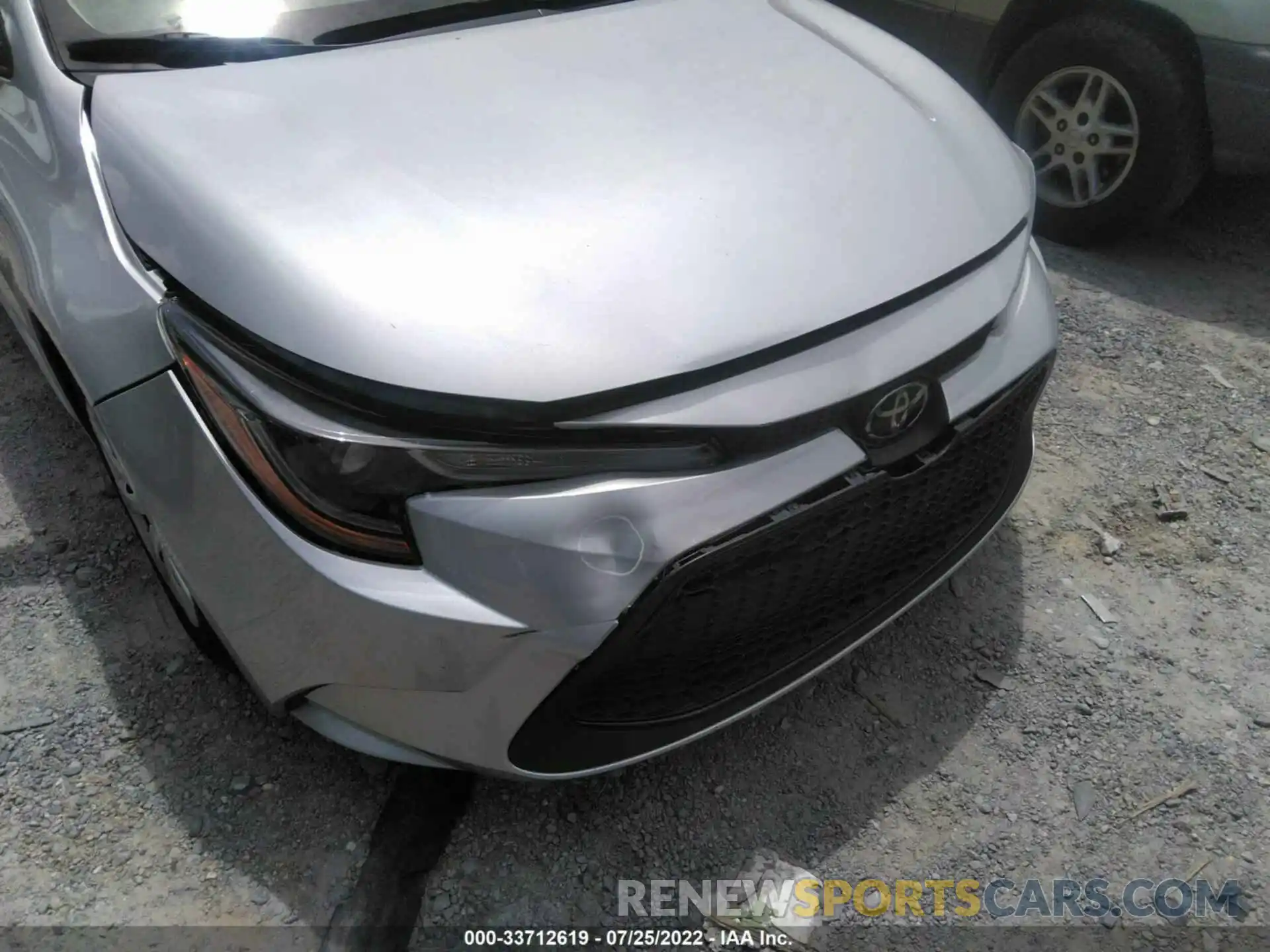 6 Photograph of a damaged car 5YFEPMAE5NP272933 TOYOTA COROLLA 2022