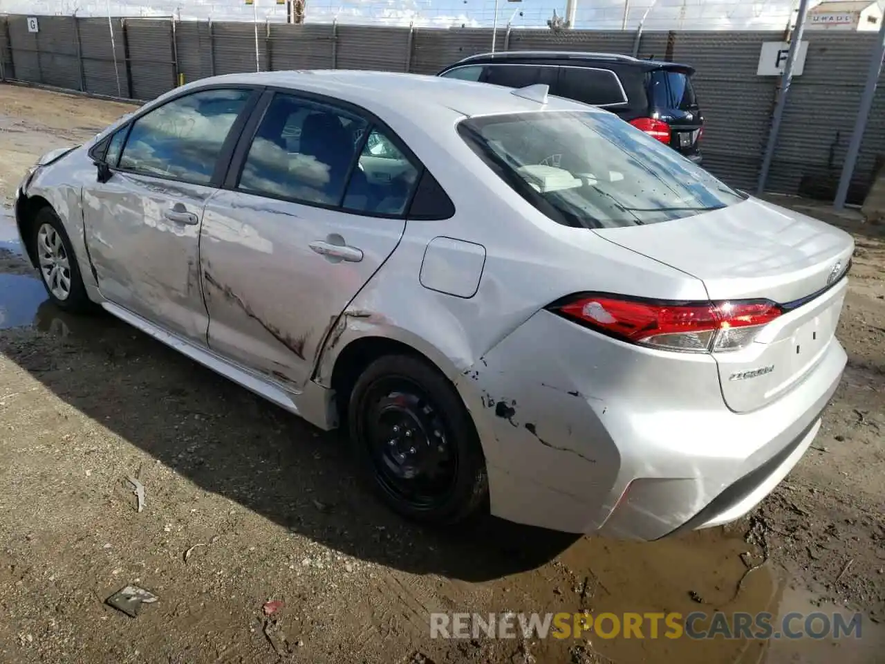 3 Photograph of a damaged car 5YFEPMAE5NP274486 TOYOTA COROLLA 2022