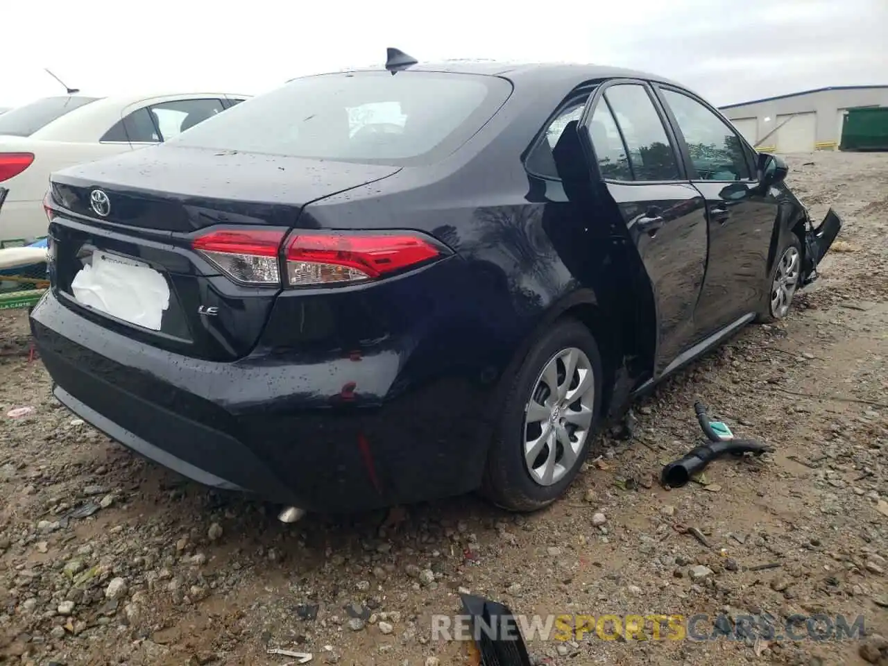 4 Photograph of a damaged car 5YFEPMAE5NP280059 TOYOTA COROLLA 2022