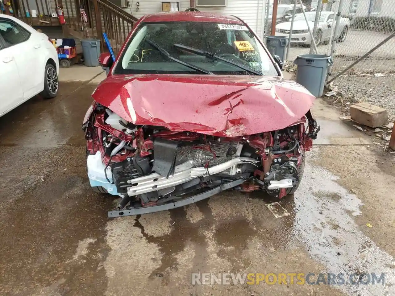 9 Photograph of a damaged car 5YFEPMAE5NP282927 TOYOTA COROLLA 2022