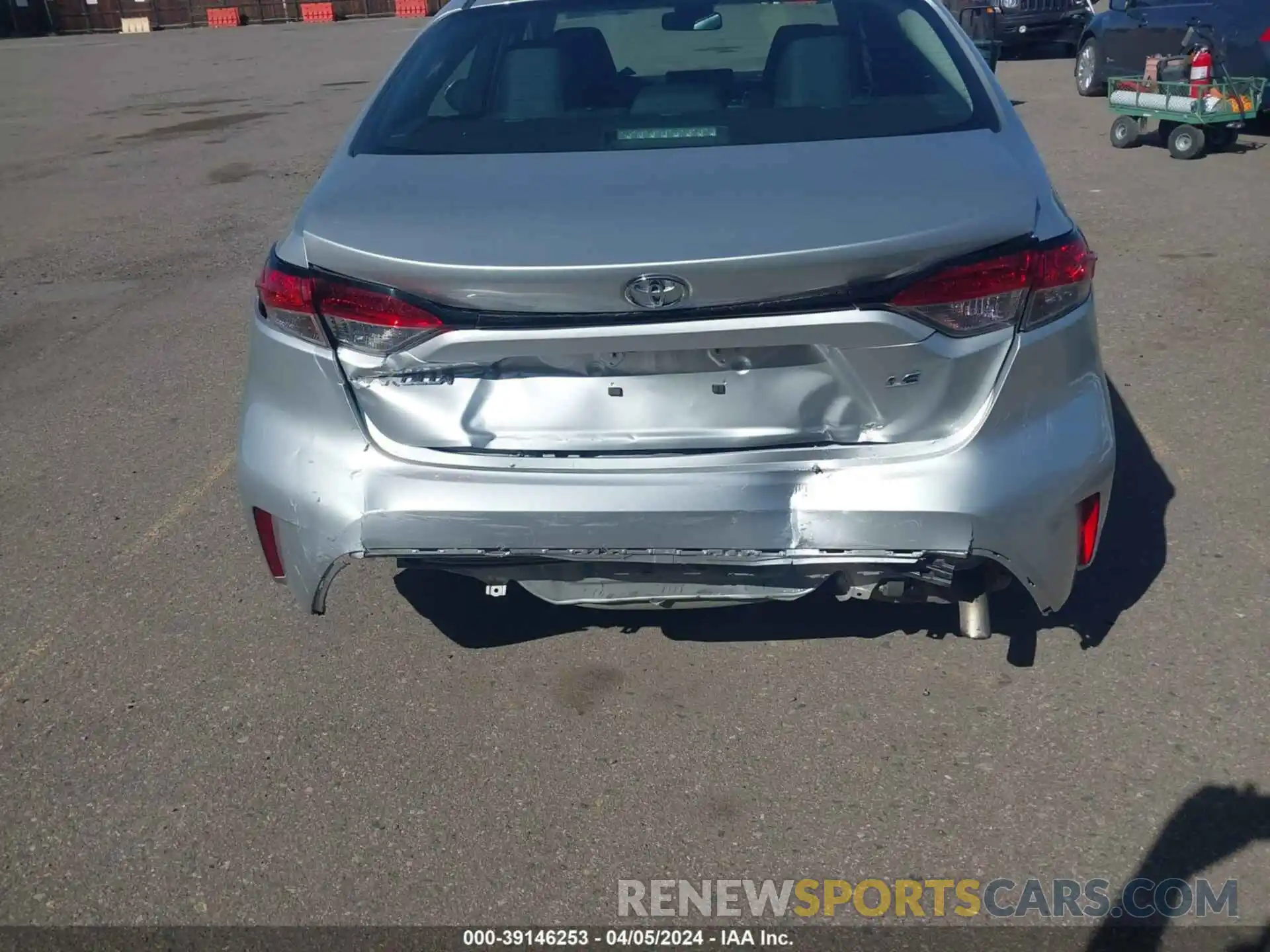 6 Photograph of a damaged car 5YFEPMAE5NP286623 TOYOTA COROLLA 2022