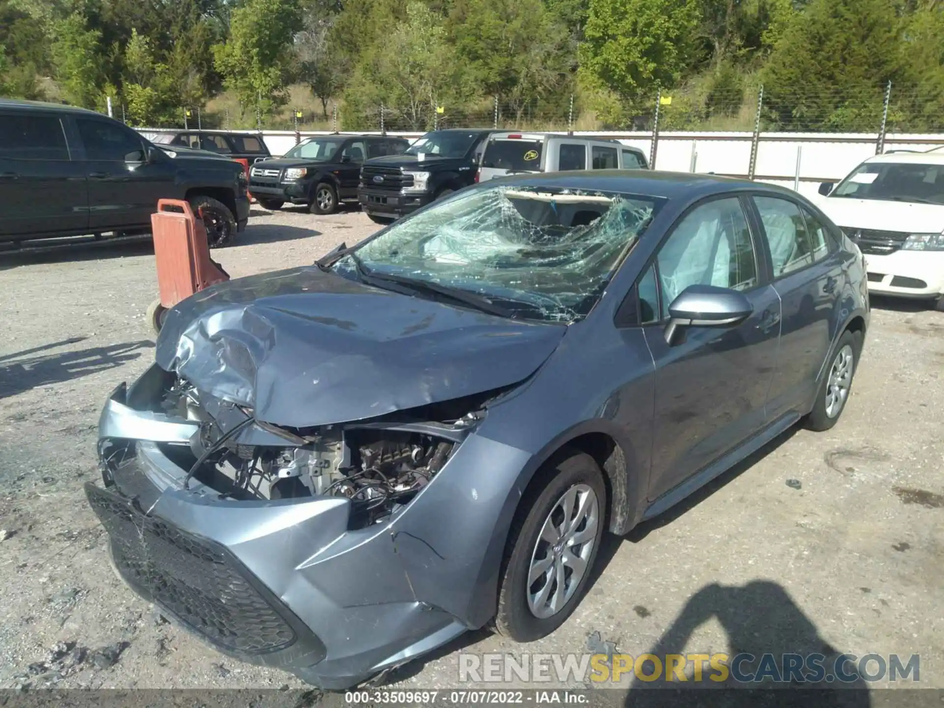 2 Photograph of a damaged car 5YFEPMAE5NP287996 TOYOTA COROLLA 2022