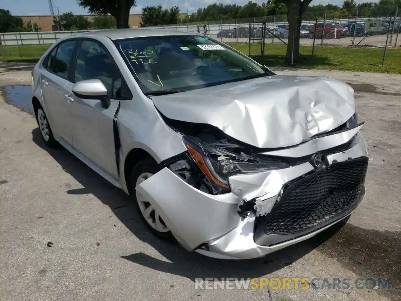 1 Photograph of a damaged car 5YFEPMAE5NP289859 TOYOTA COROLLA 2022