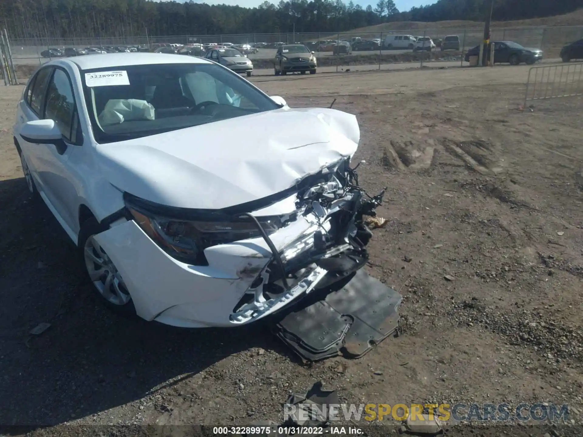 6 Photograph of a damaged car 5YFEPMAE5NP289909 TOYOTA COROLLA 2022