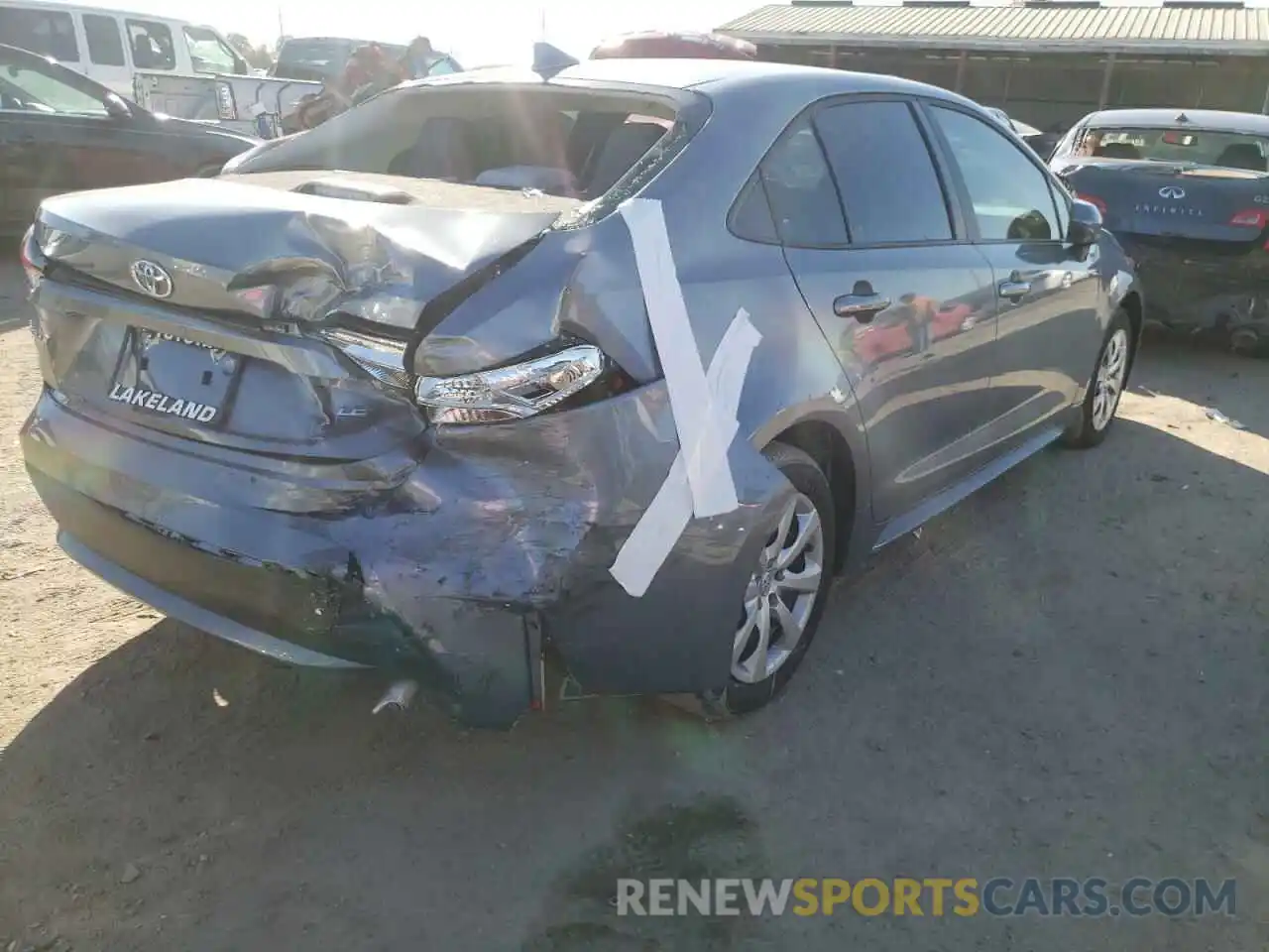 4 Photograph of a damaged car 5YFEPMAE5NP291949 TOYOTA COROLLA 2022