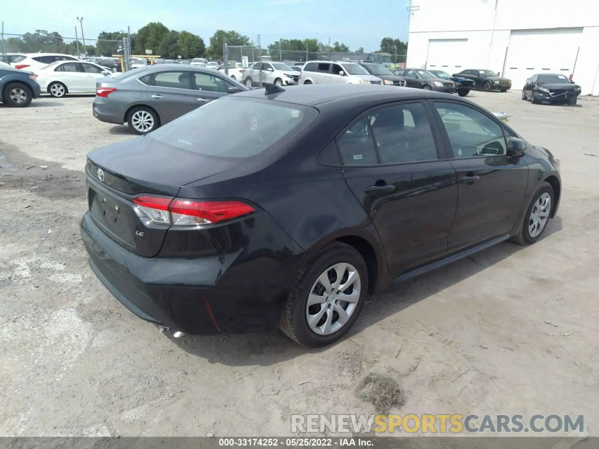 4 Photograph of a damaged car 5YFEPMAE5NP295144 TOYOTA COROLLA 2022