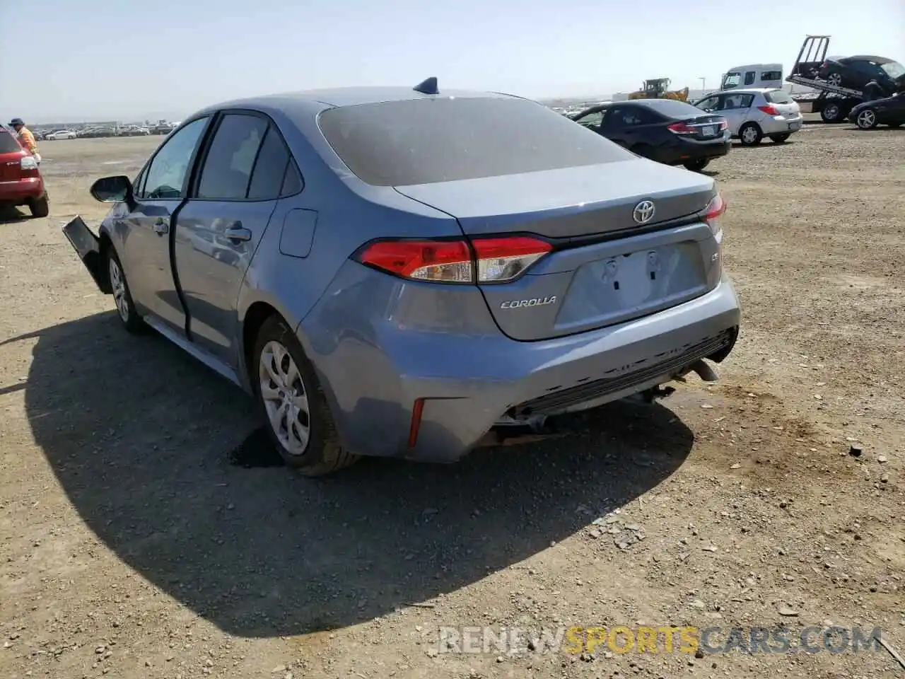 3 Photograph of a damaged car 5YFEPMAE5NP298030 TOYOTA COROLLA 2022