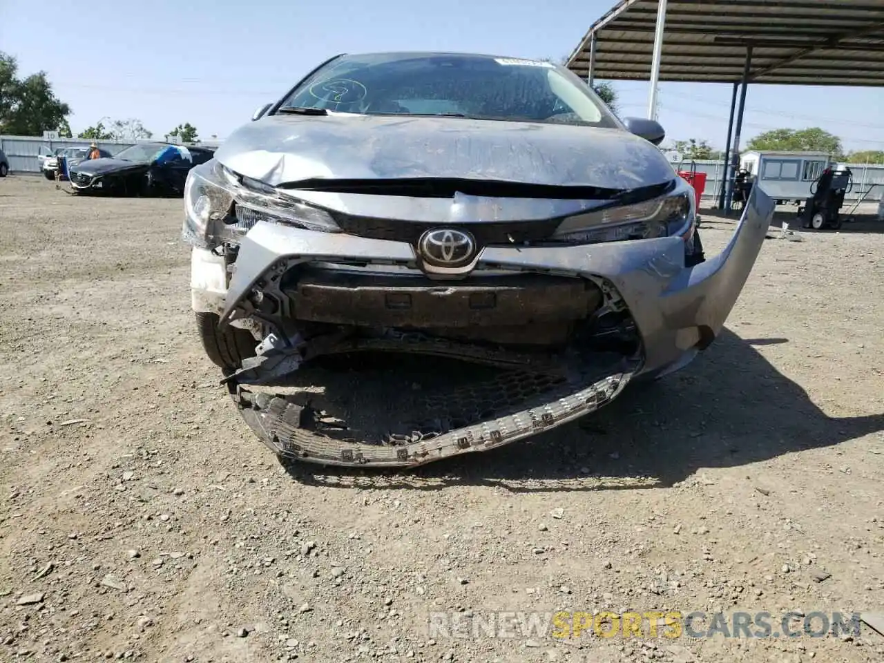 9 Photograph of a damaged car 5YFEPMAE5NP298030 TOYOTA COROLLA 2022