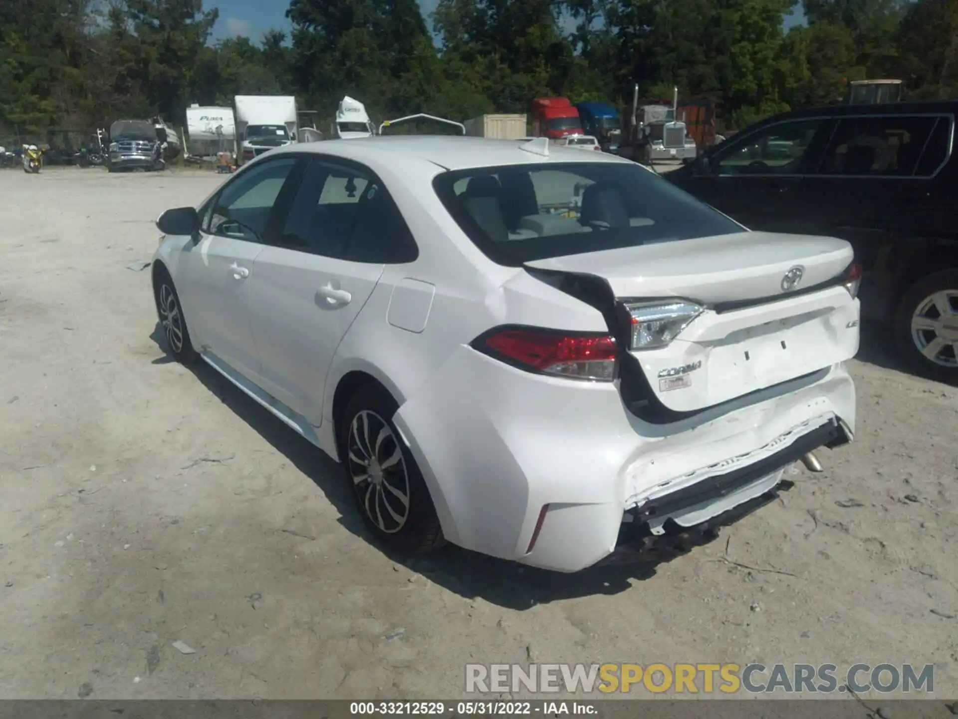 3 Photograph of a damaged car 5YFEPMAE5NP298111 TOYOTA COROLLA 2022