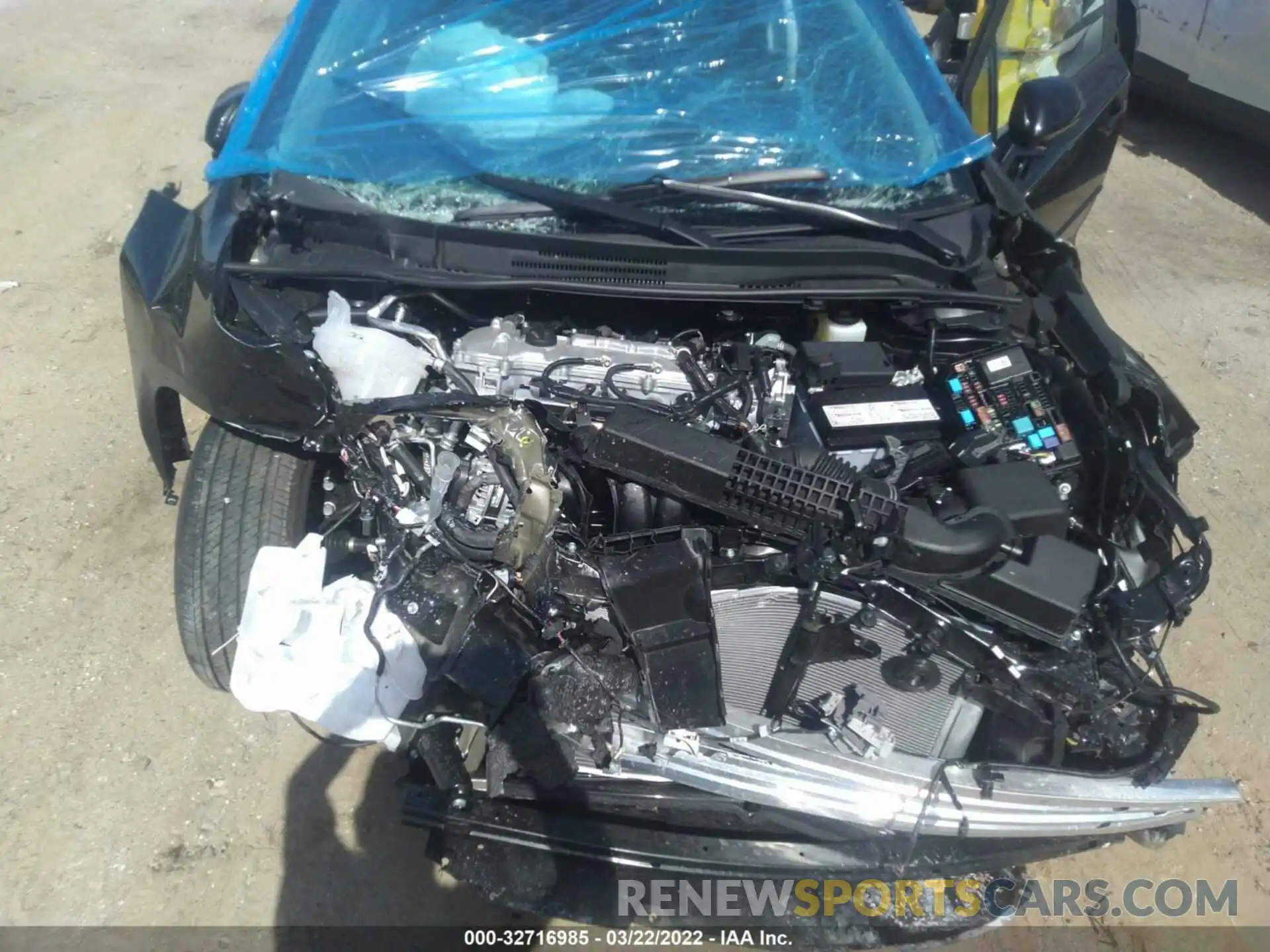 10 Photograph of a damaged car 5YFEPMAE5NP301802 TOYOTA COROLLA 2022