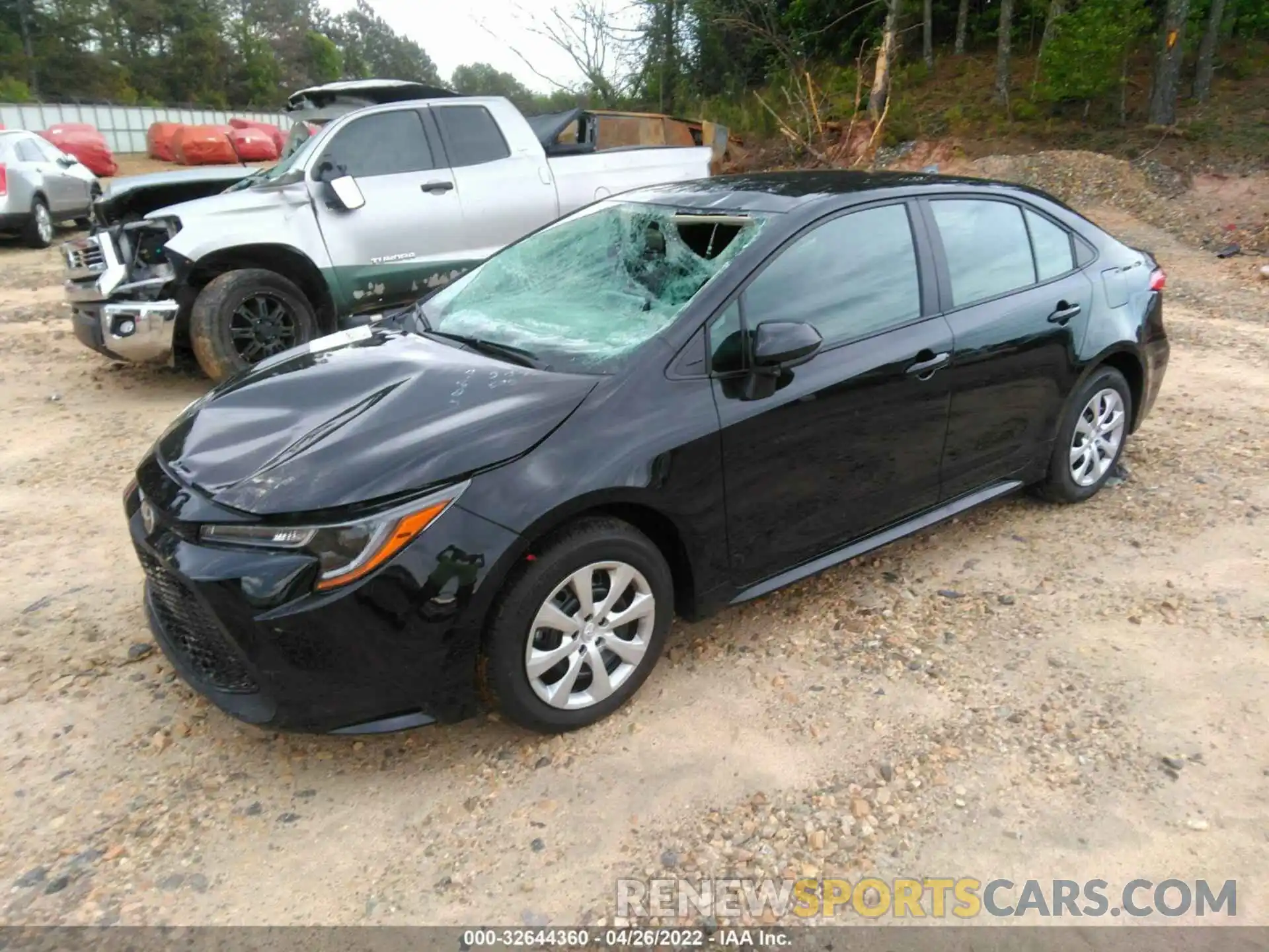 2 Photograph of a damaged car 5YFEPMAE5NP303825 TOYOTA COROLLA 2022