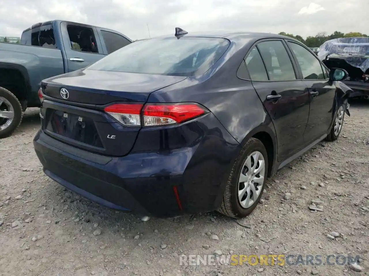 4 Photograph of a damaged car 5YFEPMAE5NP316249 TOYOTA COROLLA 2022