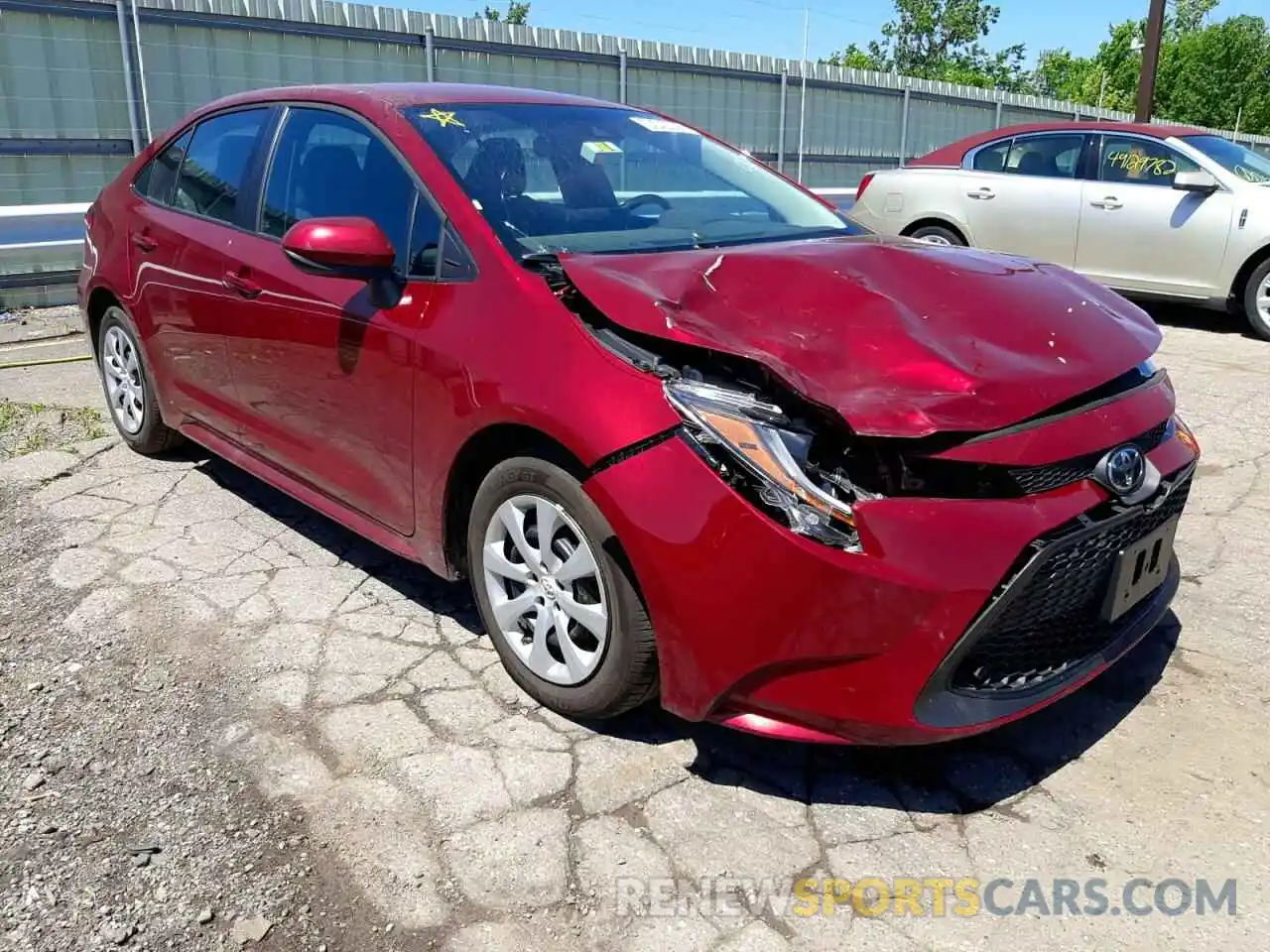 1 Photograph of a damaged car 5YFEPMAE5NP316722 TOYOTA COROLLA 2022