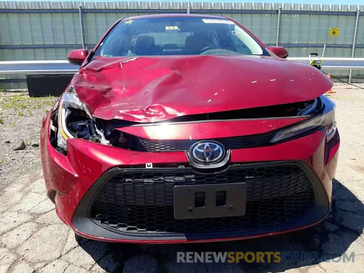 9 Photograph of a damaged car 5YFEPMAE5NP316722 TOYOTA COROLLA 2022